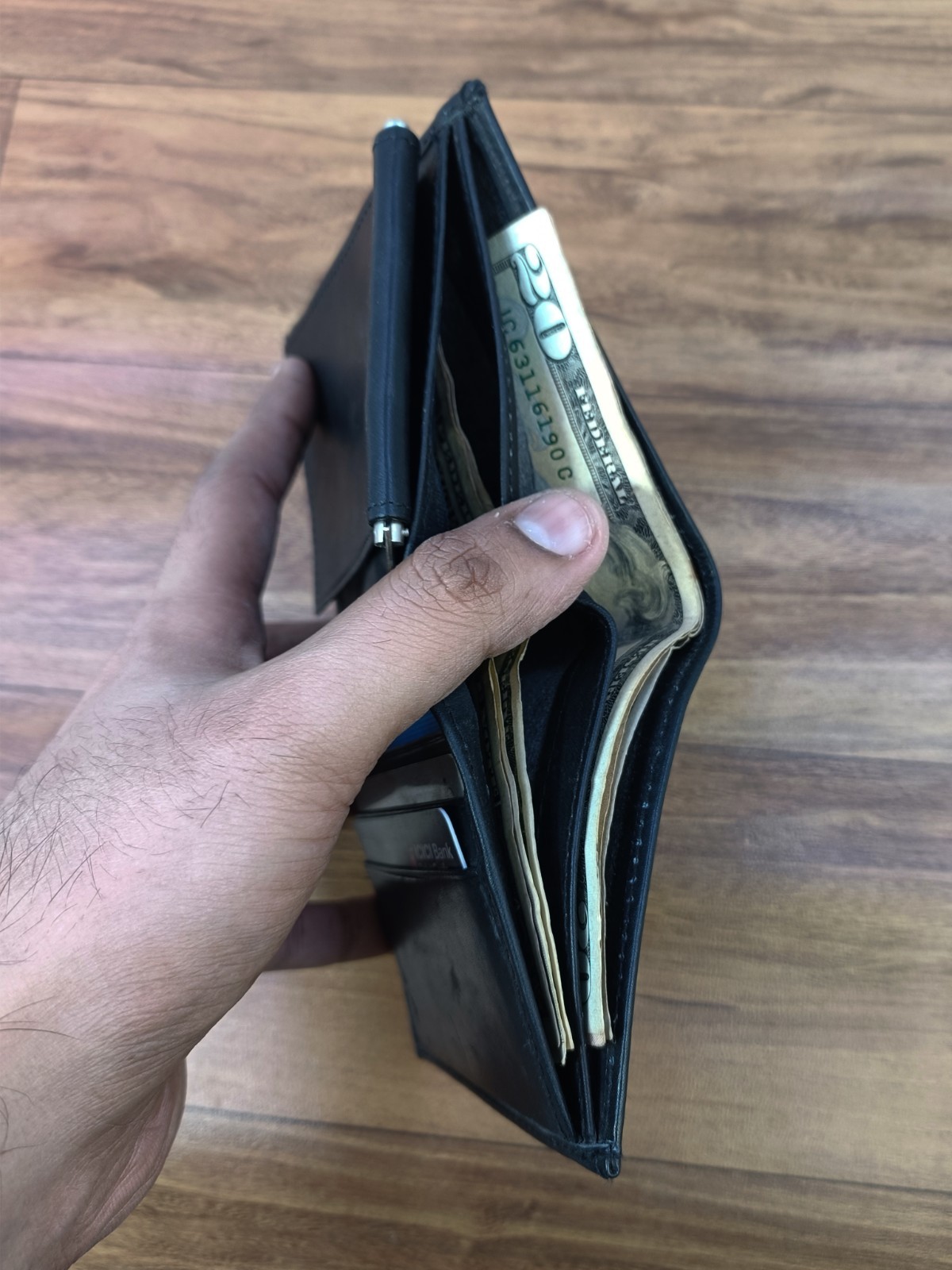 Genuine Leather Money Clip Wallet, Slim Bifold Card Holder