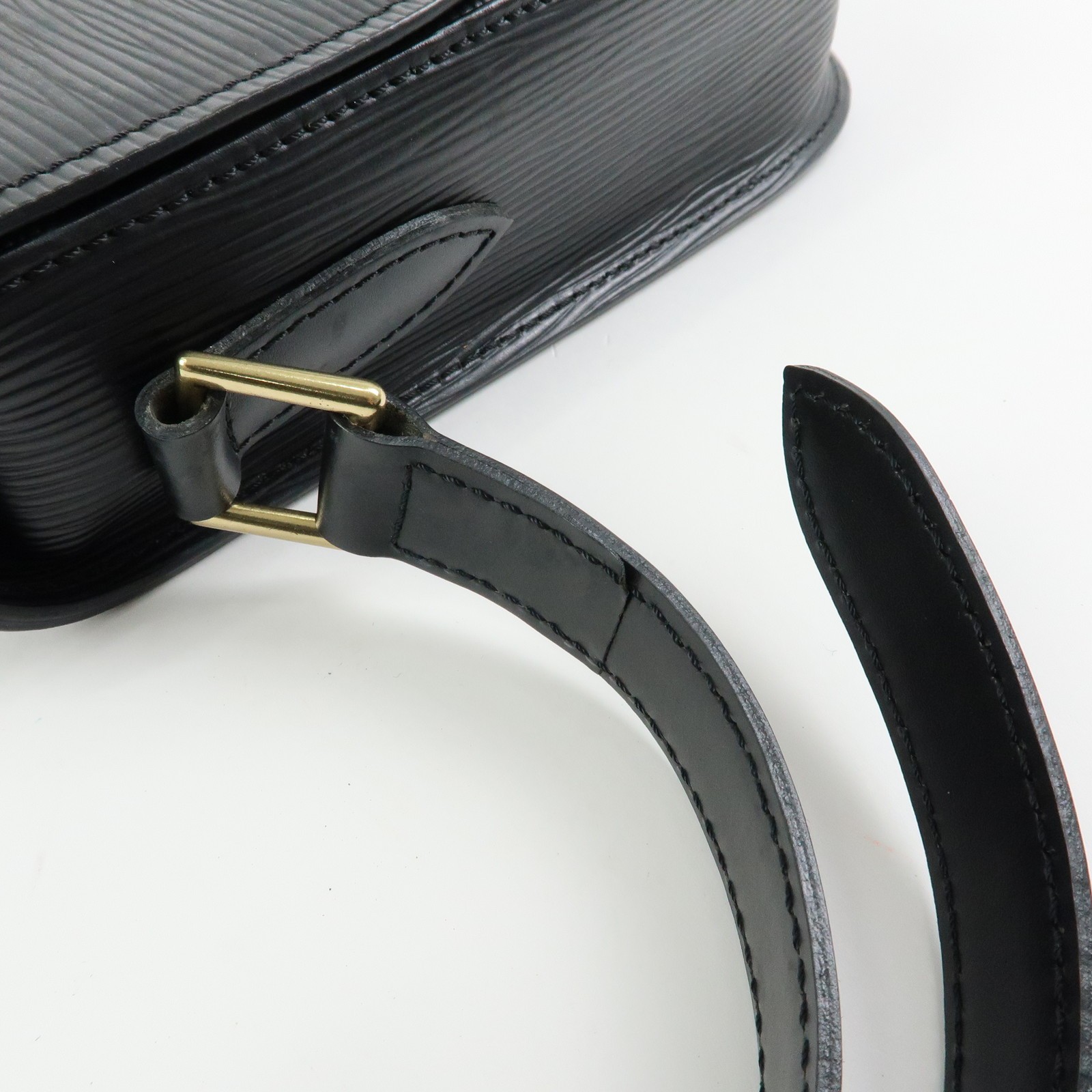 Louis Vuitton Epi Saint Cloud Shoulder Crossbody Bag Noir M52192 Auth Used F/S