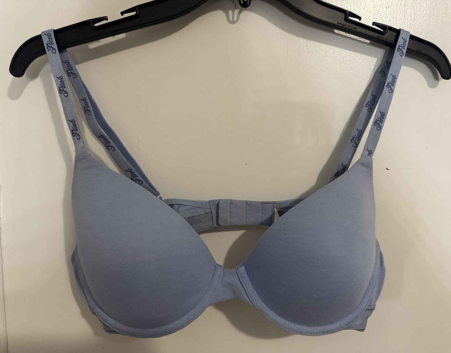 PINK Wear Everywhere T-Shirt Bra Lightly Lined Underwire 34C Solid Blue