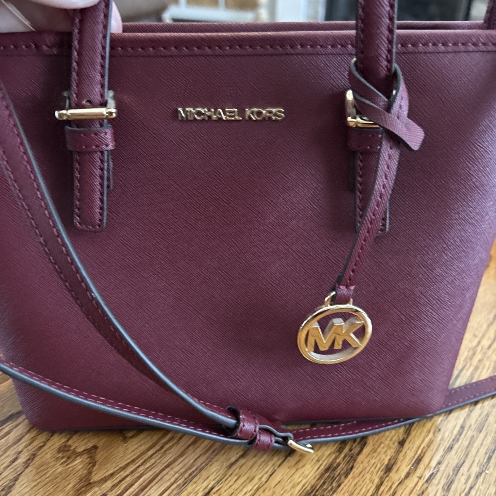 Jet Set Travel Extra-Small Saffiano Leather Top-Zip Tote Bag