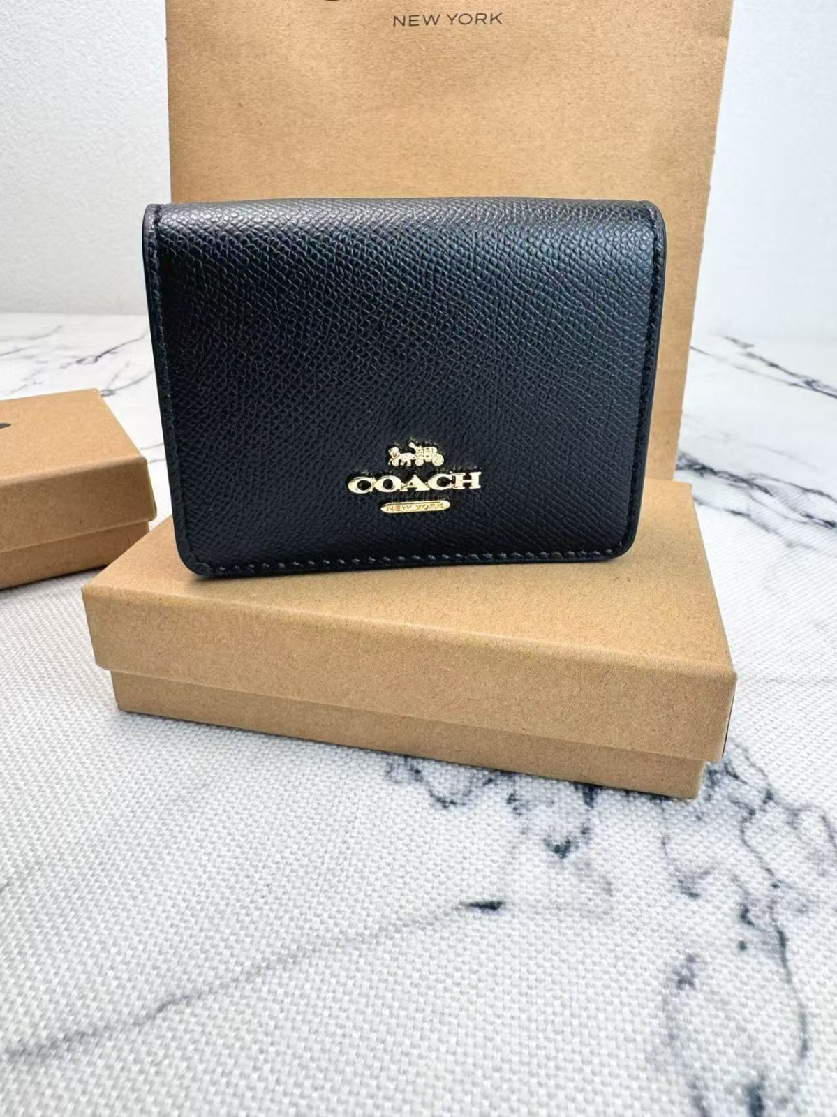 NWT NEW Coach Mini Leather Wallet On a Chain Black C0059 with the box