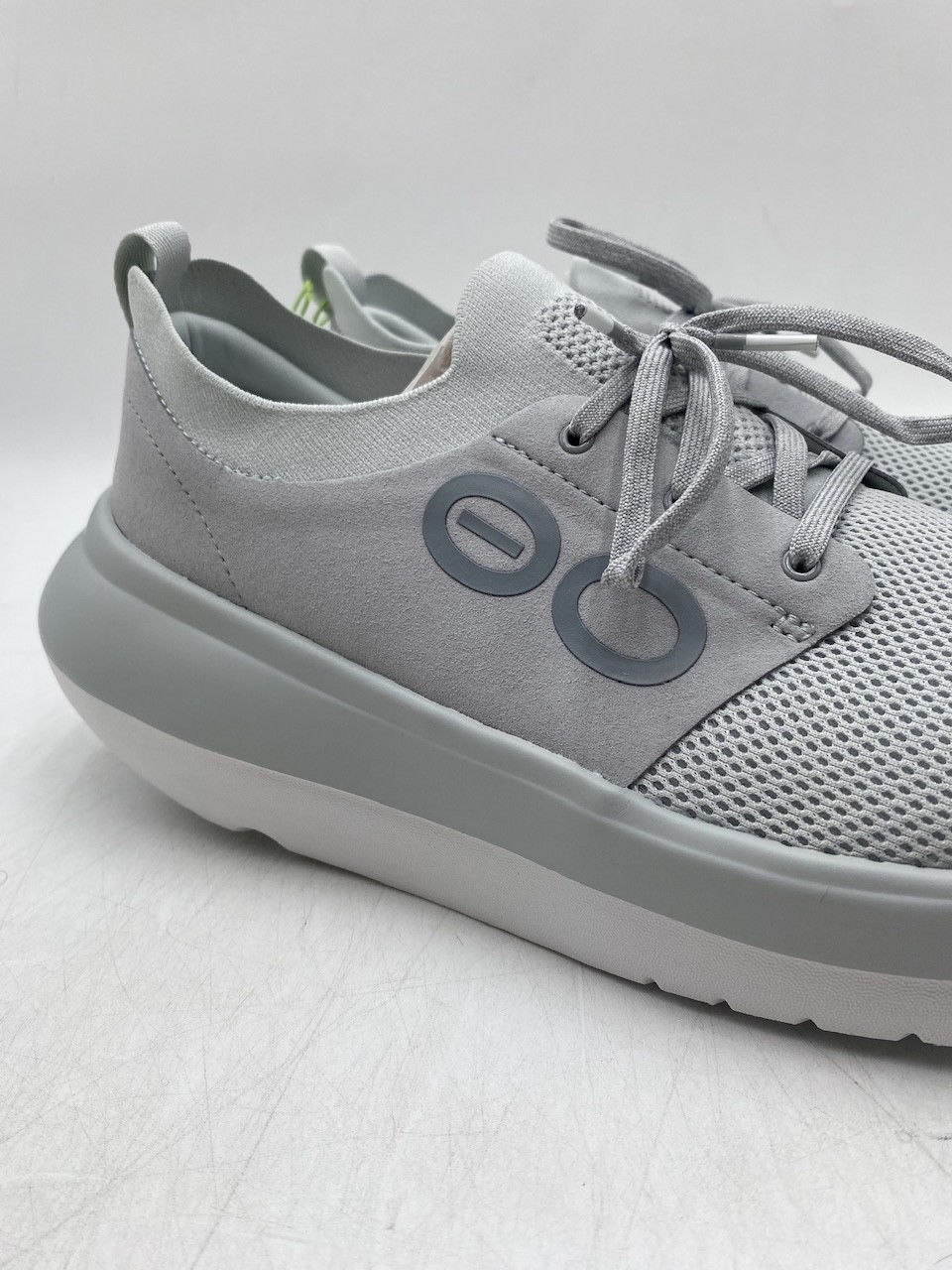 OOFOS OOMY STRIDE Men’s NEW Recovery Sneakers Glacier Multiple Sizes