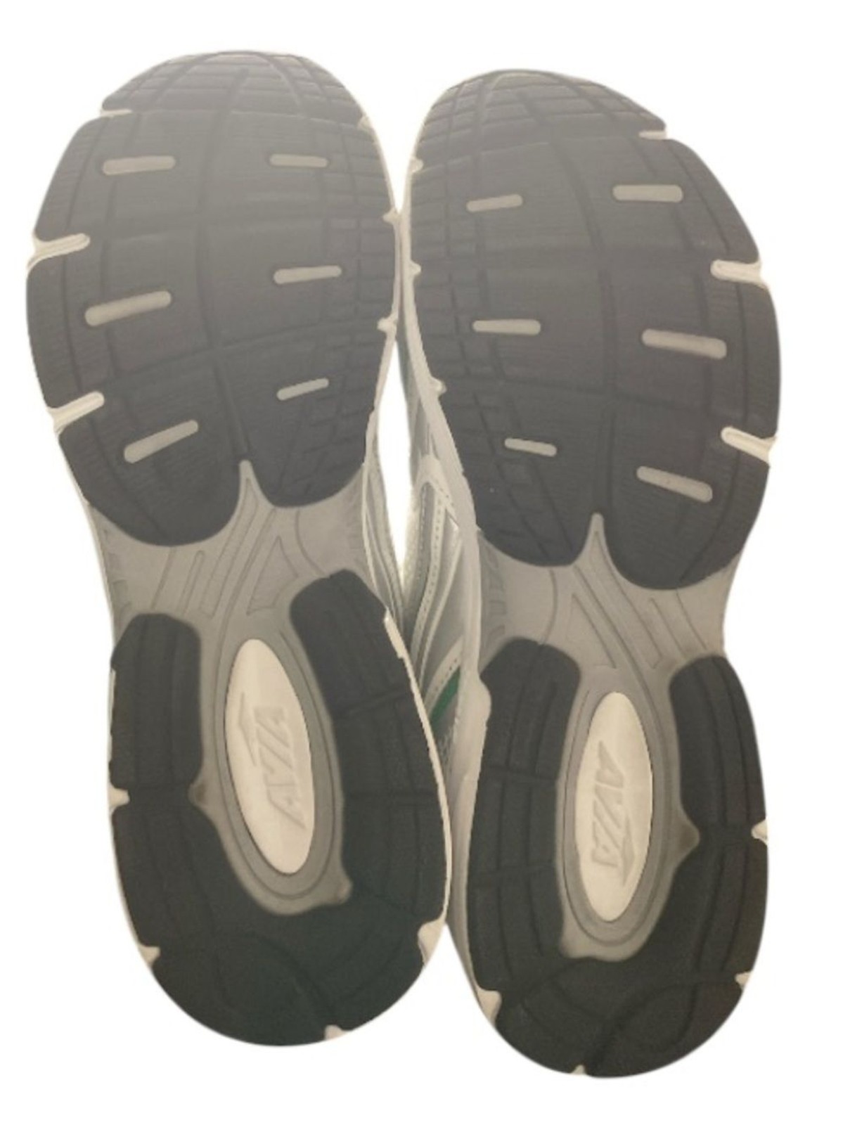 AVIA White and Green Athletic Sneakers Wms 11 #SH21