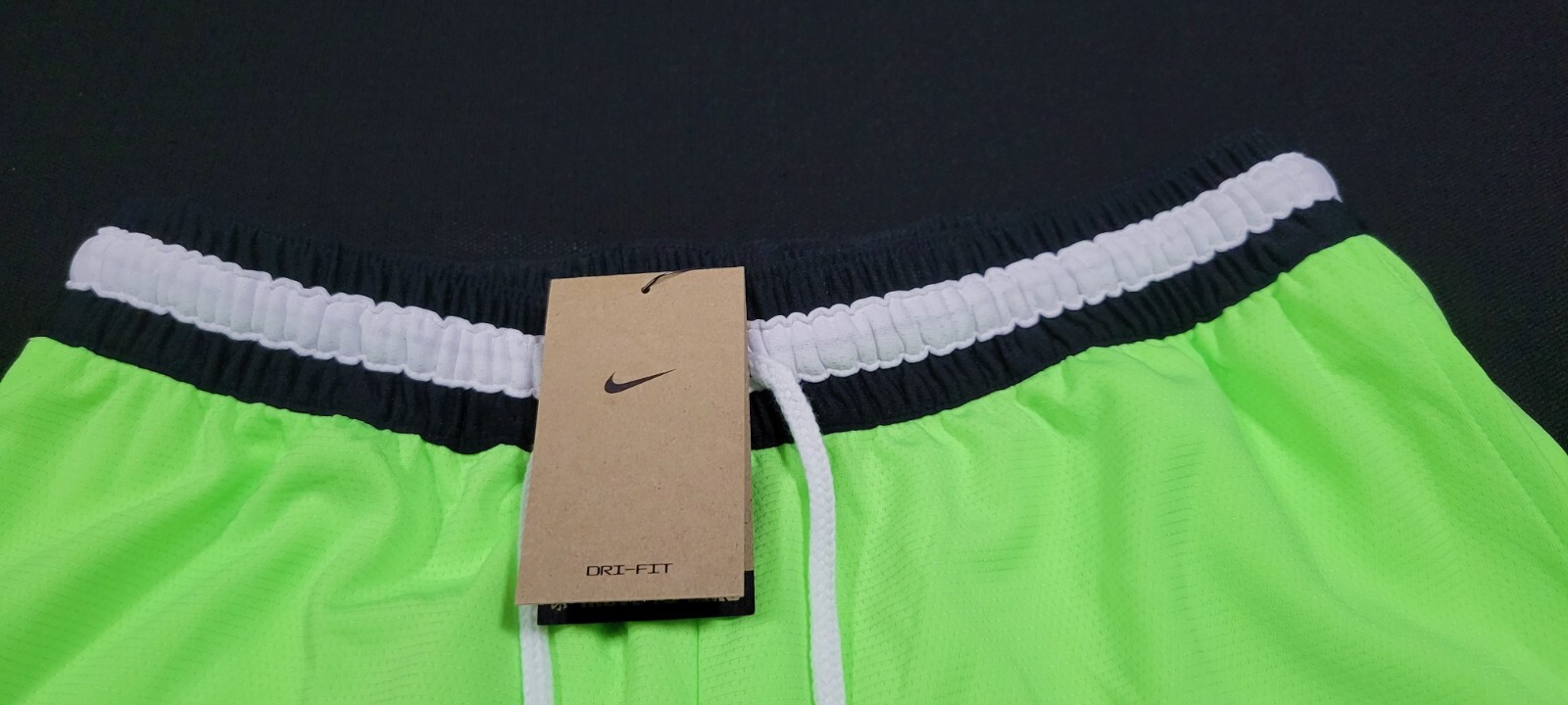 Nike Mens Dri-FIT DNA 3.0 Sports Training Basketball /Casual Shorts Lime Glow