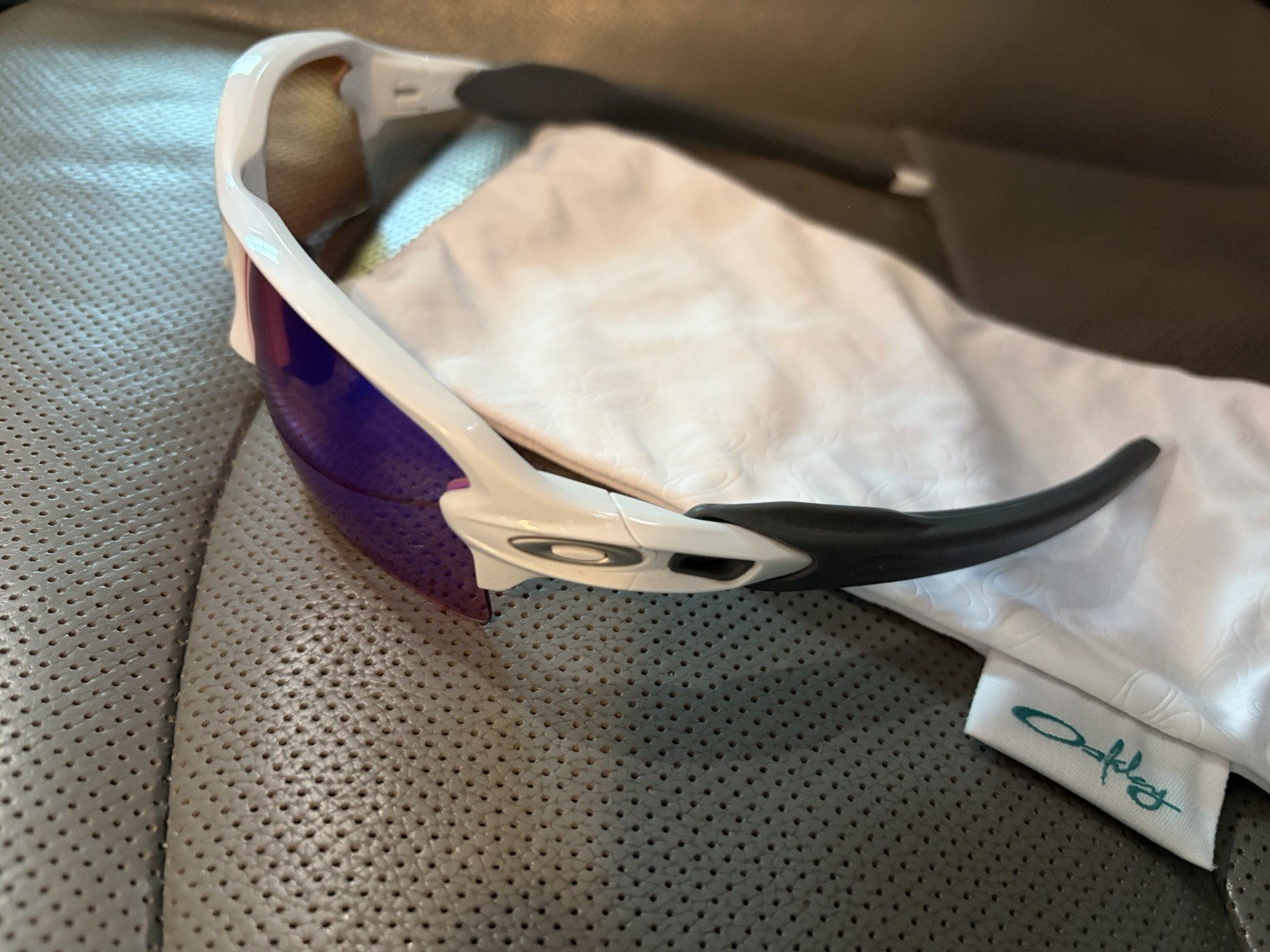 Oakley Flak 2.0 XL Polished White With Prizm Golf Lenses