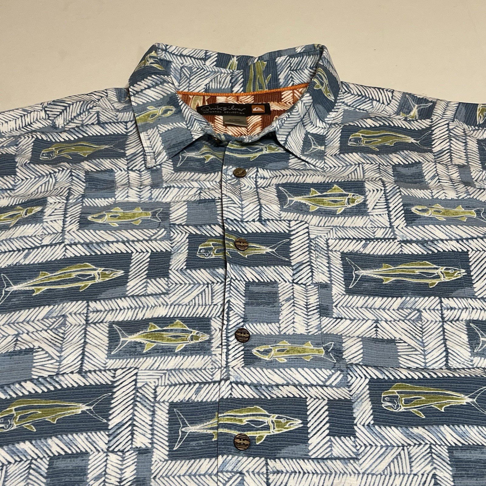 Quicksilver Waterman Shirt Men XL Blue Fish Tribal Print Beach Outdoor