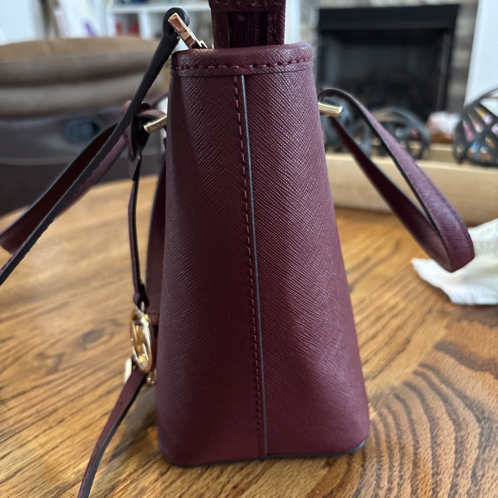 Jet Set Travel Extra-Small Saffiano Leather Top-Zip Tote Bag