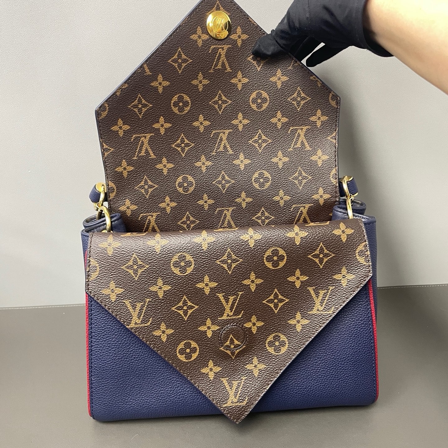 Louis Vuitton Pre-Owned Authentic Crossbody Bag Monogram 28*21*15