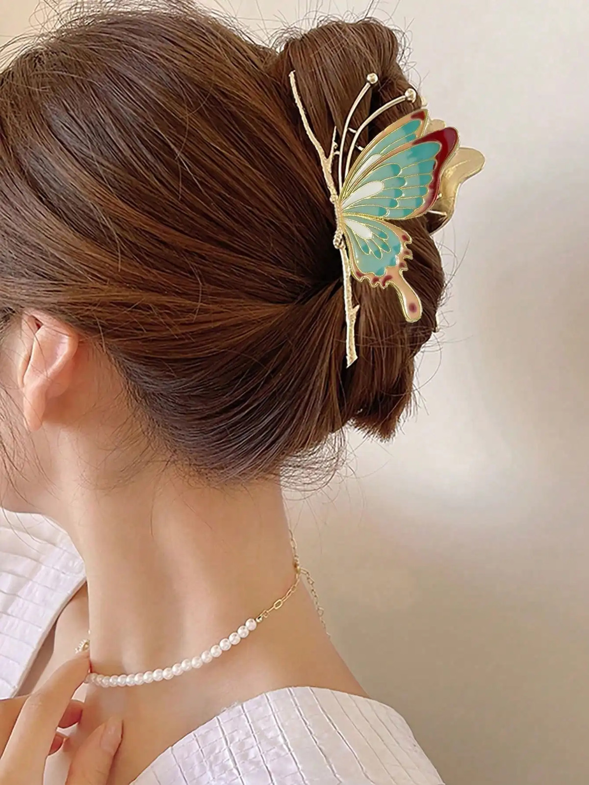 1 Pcs Fashion Exquisite Fashionable Hollow Out Full Giamond Butterfly Hair Claws