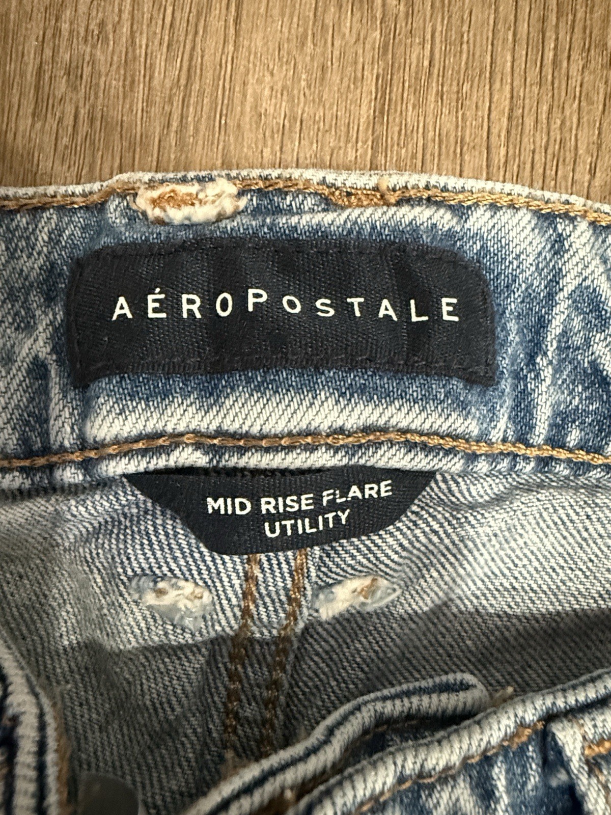 Aeropostale Womens Mid Rise Flare Cargo Jeans Medium Wash Blue Size 000R