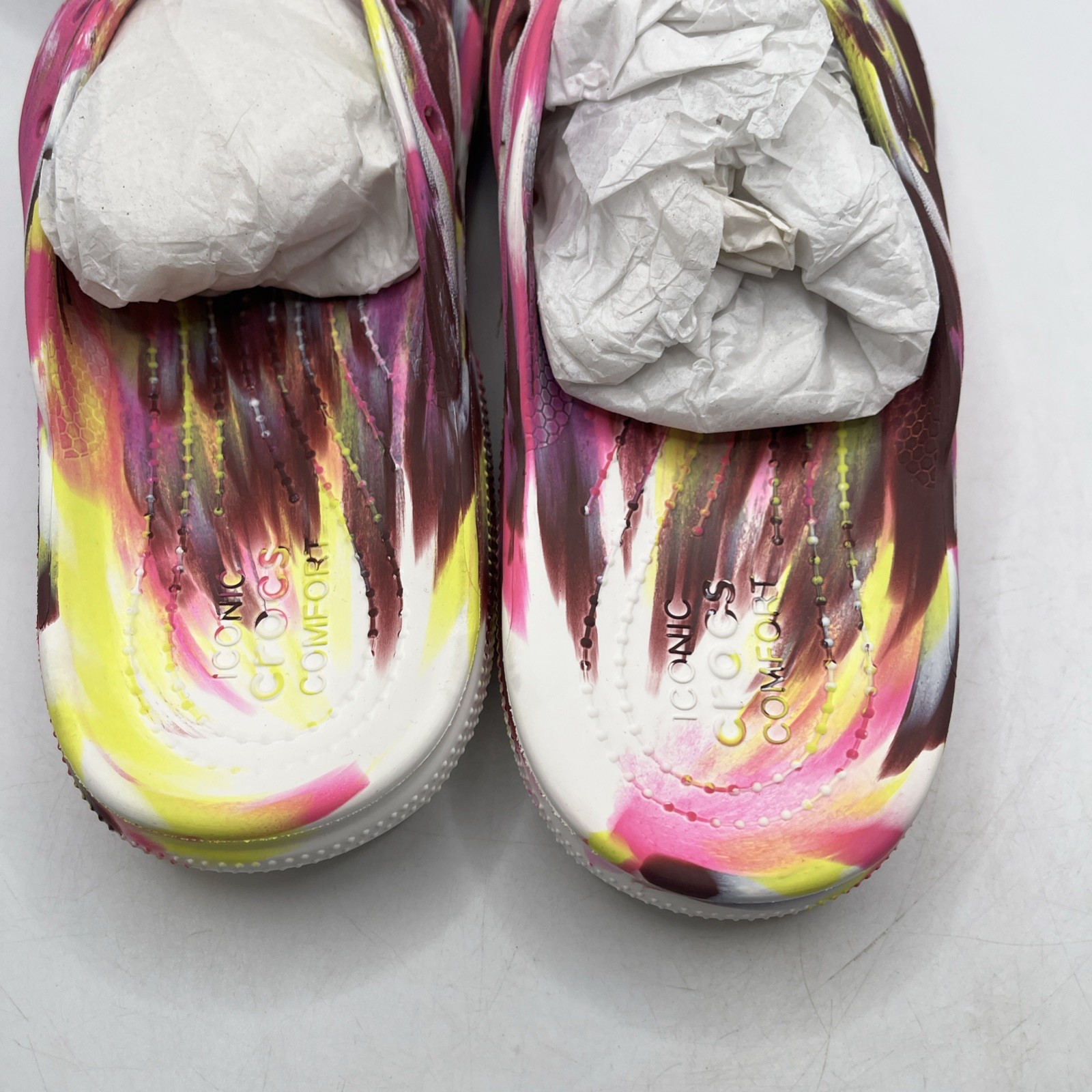 Crocs Classic Flip Flops Marbled Sandals W8 M6 207822-6RW NWT