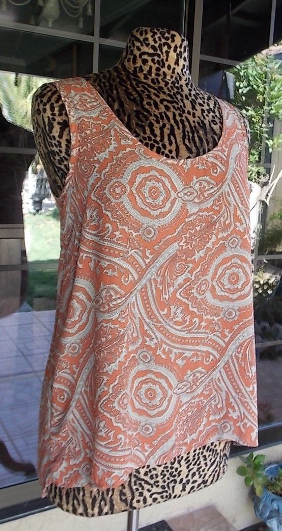 Sleeveless Paisley Print Longer Back Pleione Semi Sheer Blouse Sz. S 36″ Bust