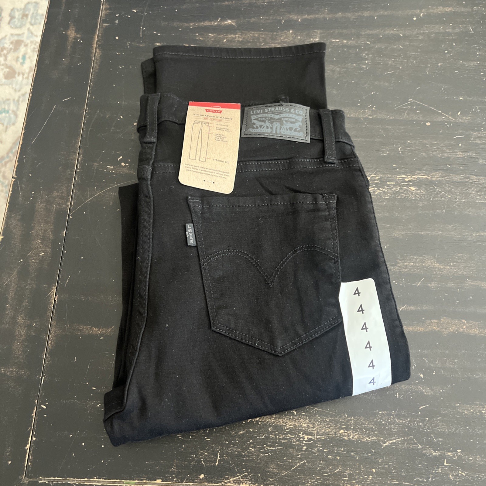 Levi’s Women’s 314 Shaping Straight Mid-Rise Stretch Denim Jean Size 4 27×32