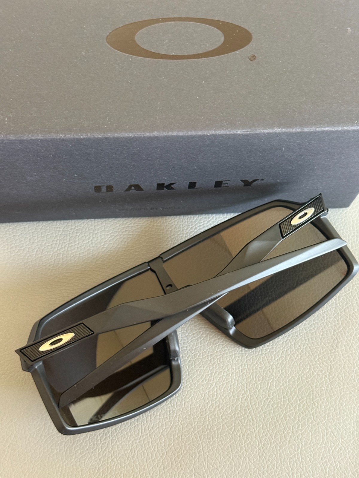 Oakley SUTRO Sunglasses OO9406 Matte Black/Mirrored Lens / PRIZM / SBB