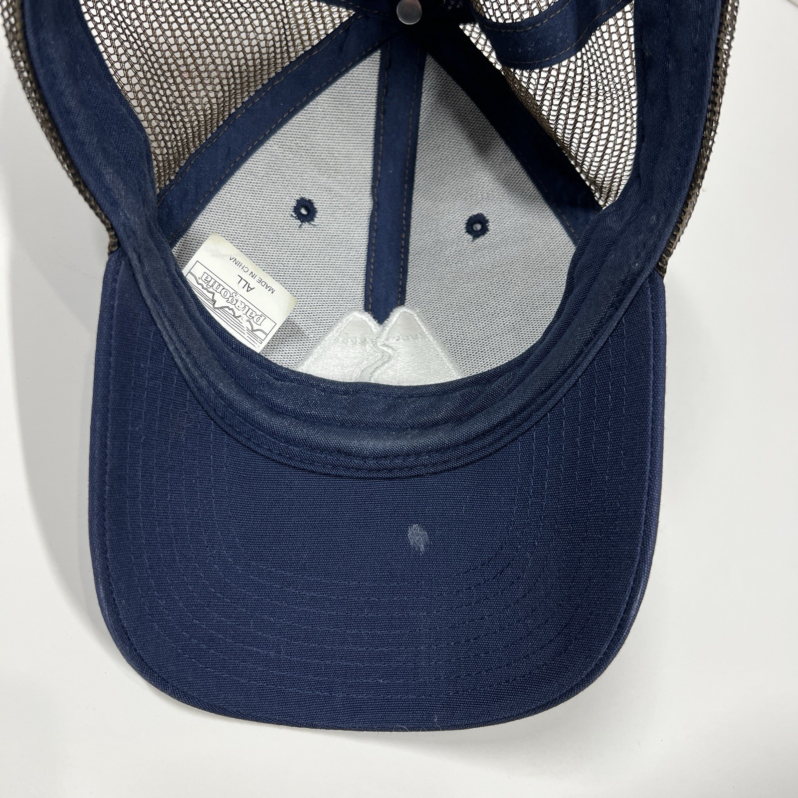 Patagonia Hat Mens Blue Live Simply Winding Lopro Trucker Cap Snap Back Hiking