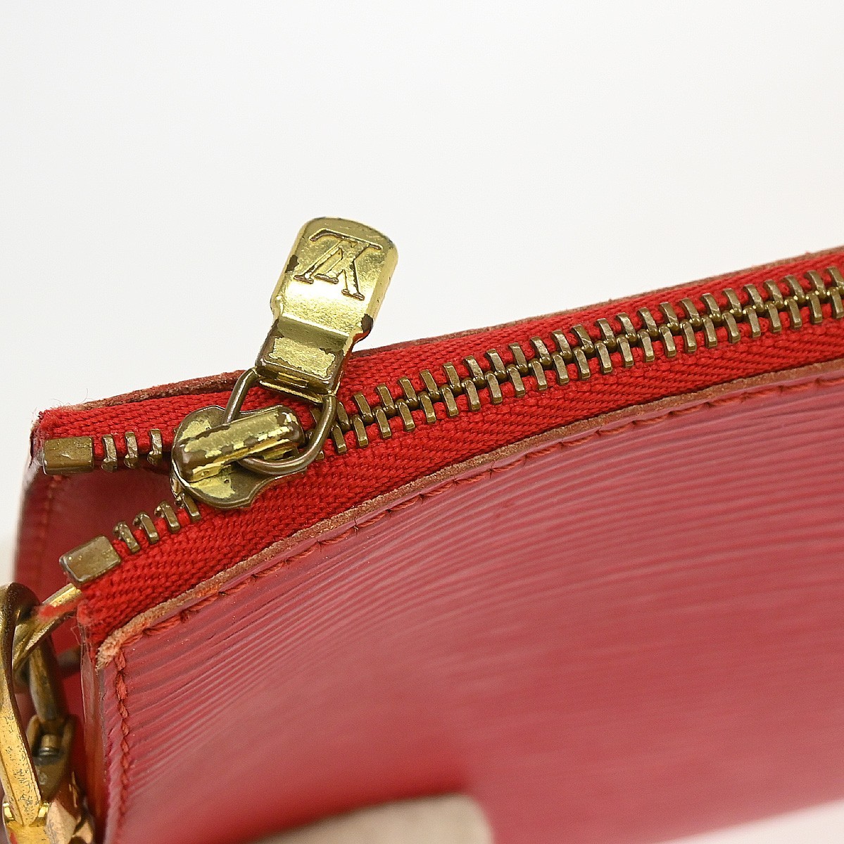 Best04 LOUIS VUITTON EPI POCHETTE ACCESSOIRES 24 HANDBAG M52947 AR1004 NQ08308