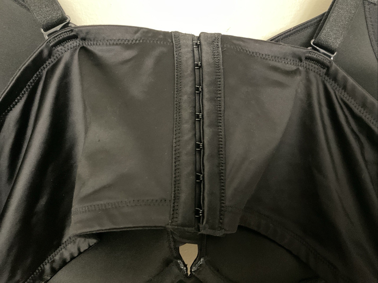 Womens Torrid XO Plunge Push-Up Bra Diamante rhinestone Black Size 50 B