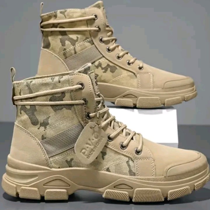 Large size comfortable men’s anti slip and windproof high top lace up hiking boo
