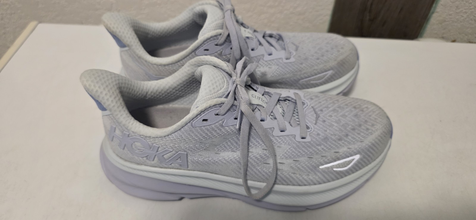 Hoka One One Clifton Women’s Walking Running Nurses Shoes Sneakers 7.5 Purple