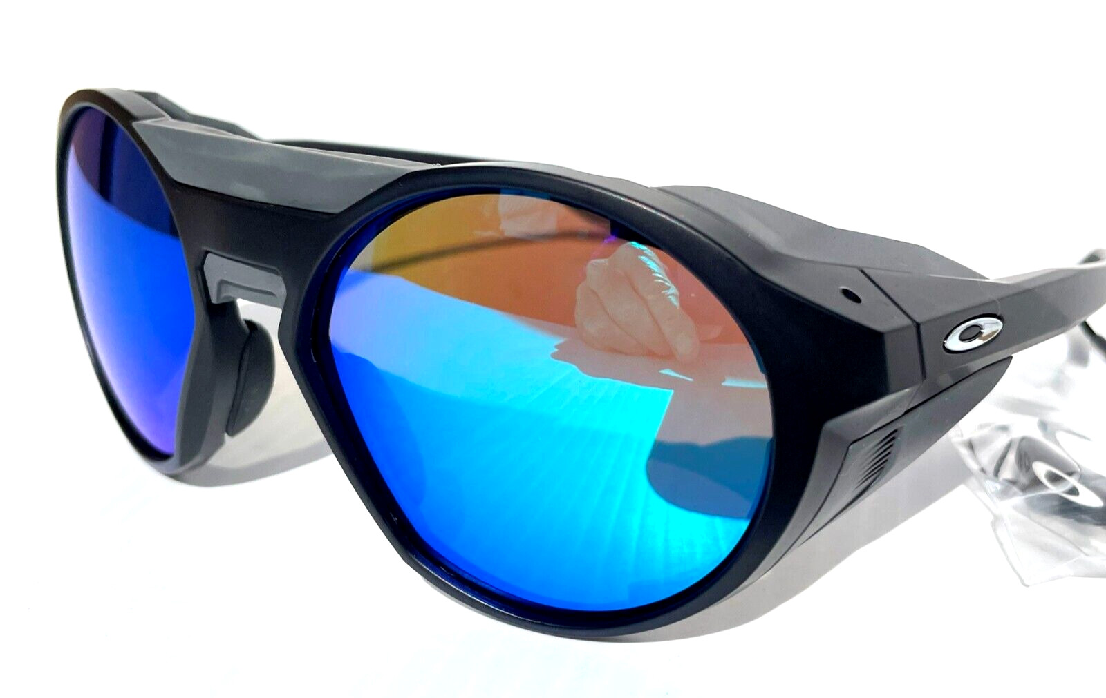 Oakley CLIFDEN Matte Black Round POLARIZED Galaxy Blue Mirror Sunglass 9440