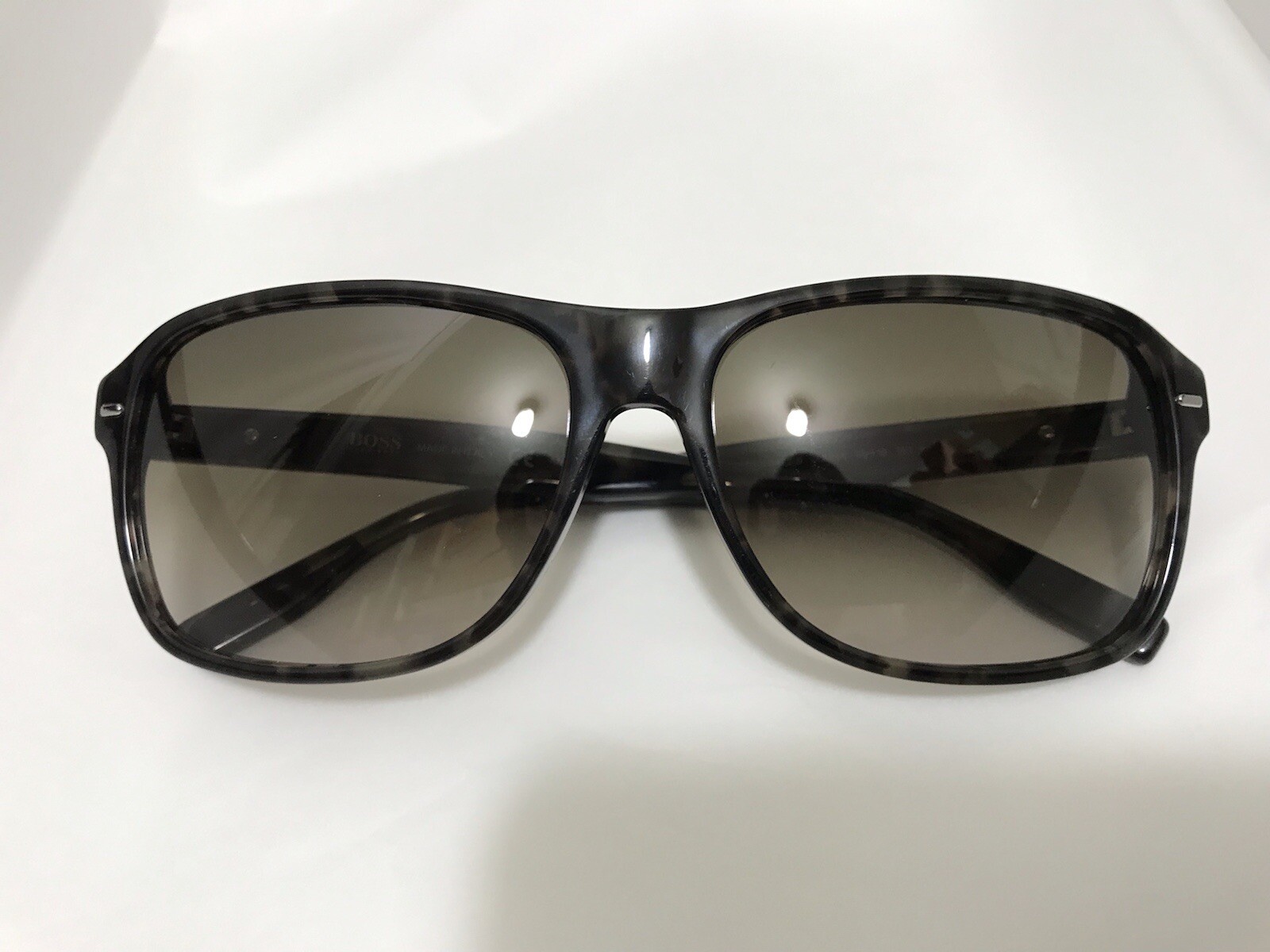 Hugo Boss beautiful luxury sunglasses 0472/S 9UUHA 59ㅁ16 140 NW$275