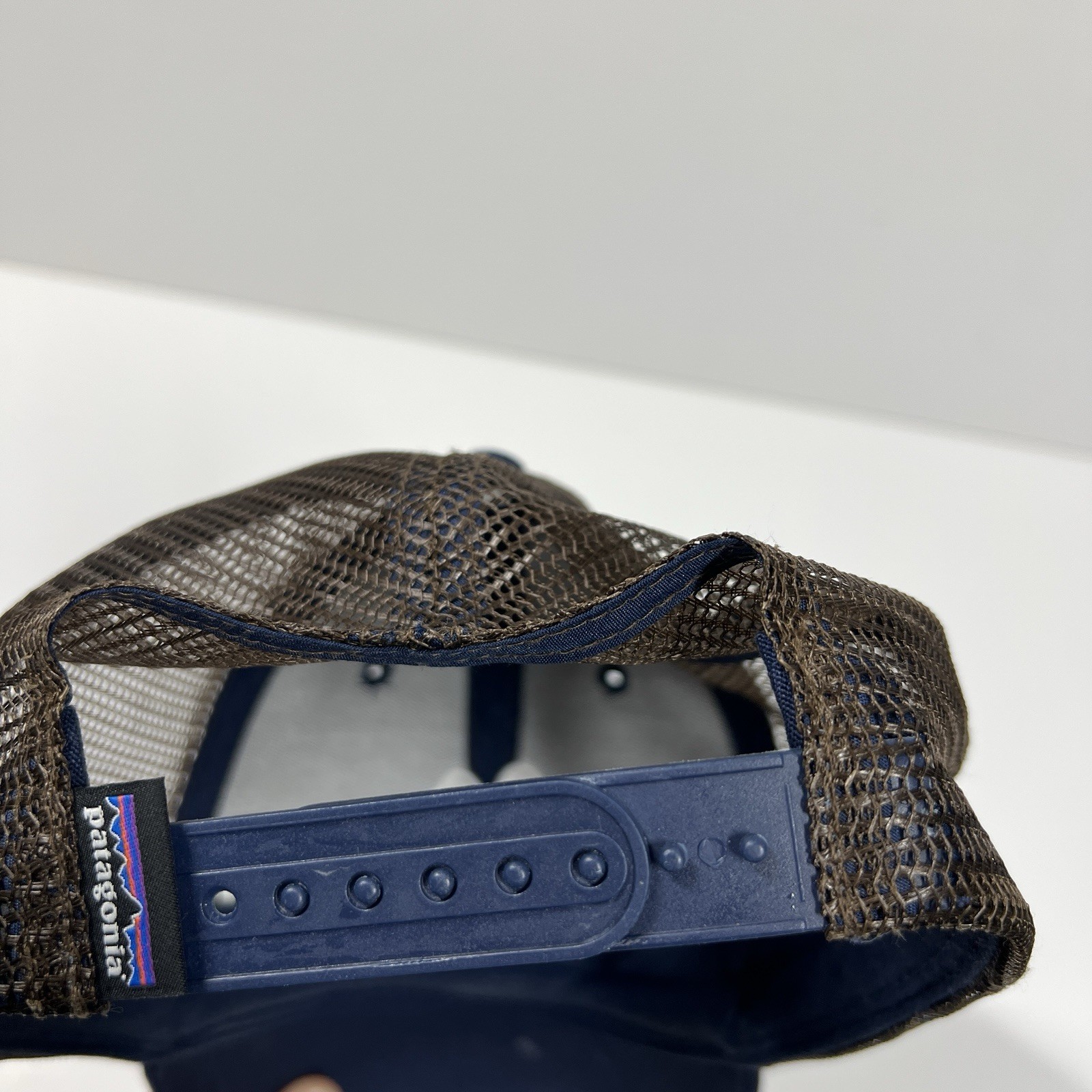 Patagonia Hat Mens Blue Live Simply Winding Lopro Trucker Cap Snap Back Hiking