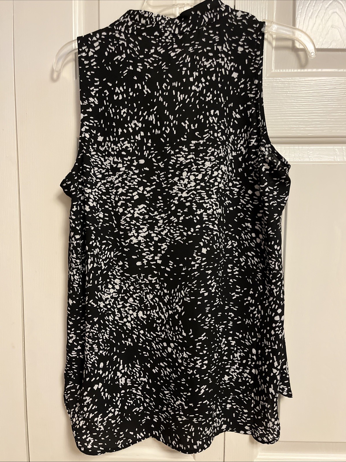 Vince Camuto Top Sleeveless Women’s Medium