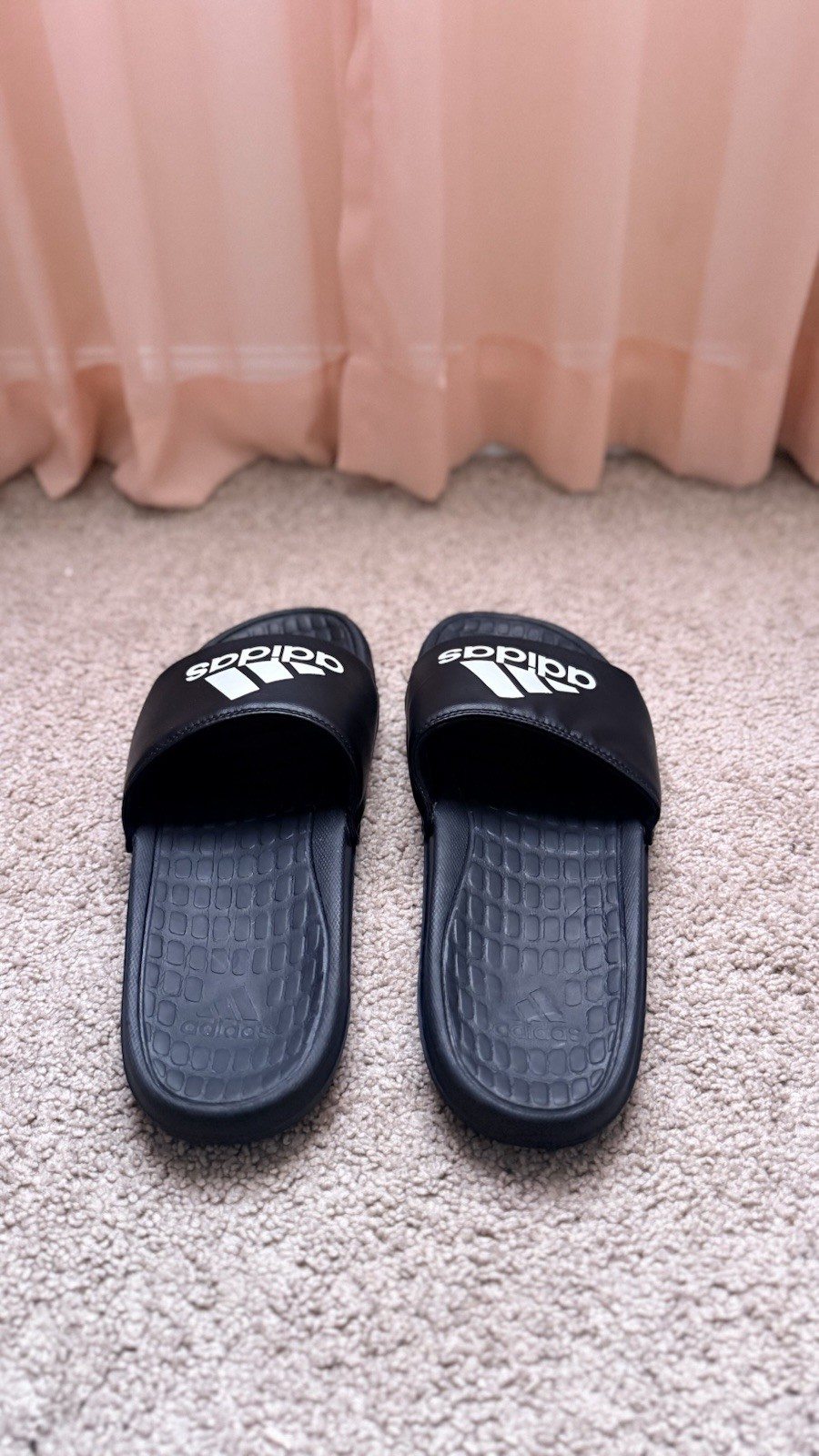 Men’s Adidas Slides Size 11