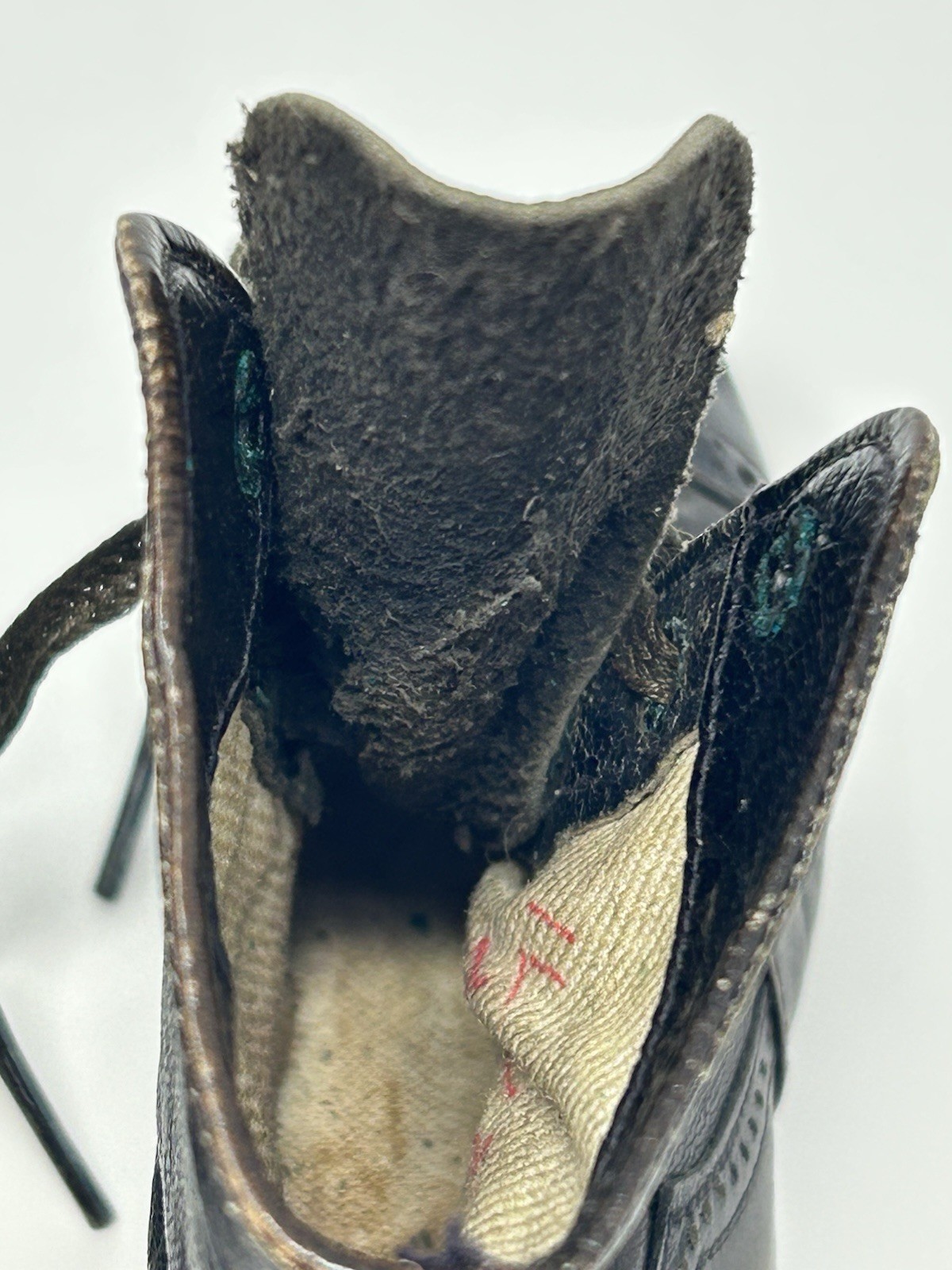 Antique Child’s Black Leather Lace-Up Boots, Brogue Cap Toe, c.1900, 4.8”