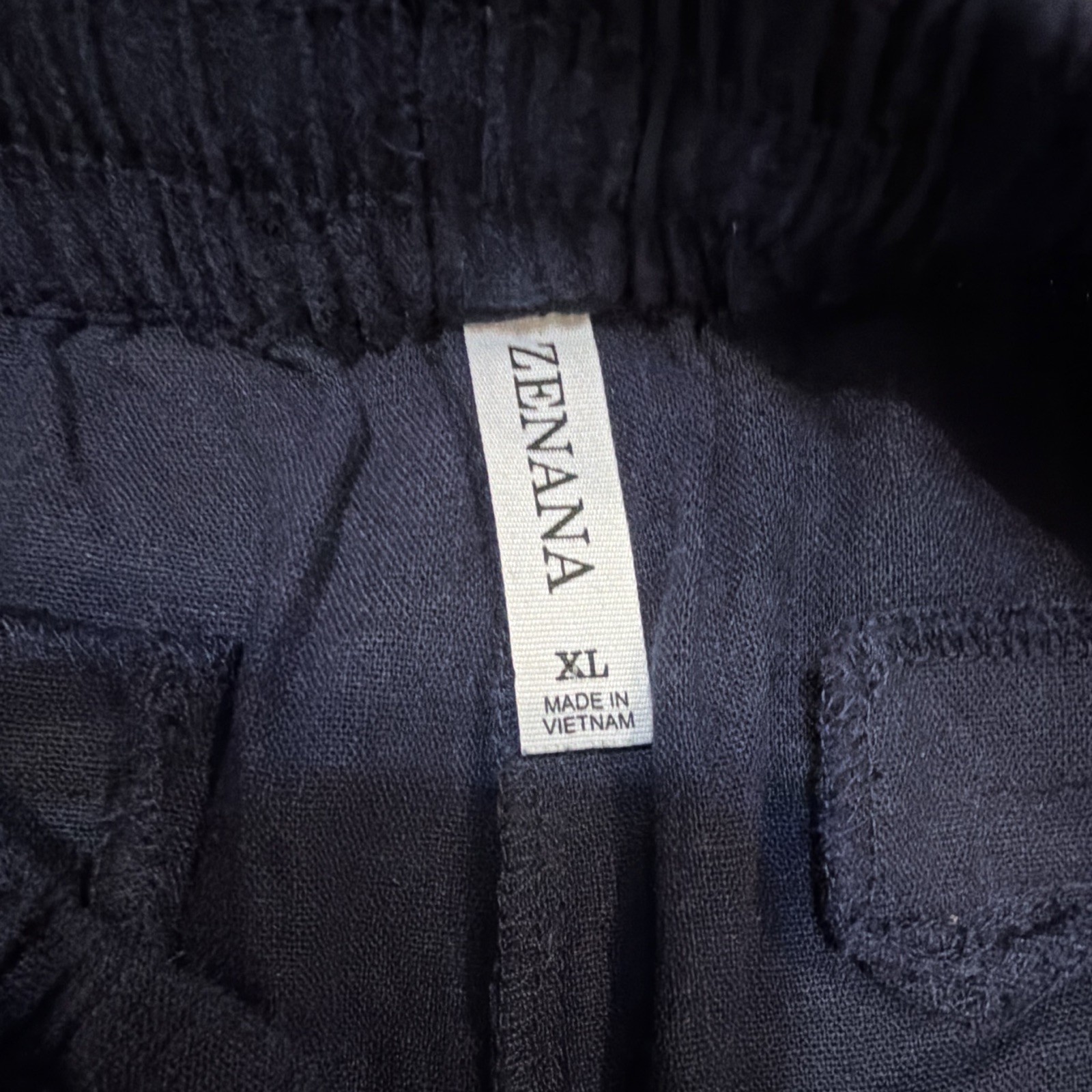 Zenana Women’s Navy Solid Shorts XL 4in Inseam Pockets Elastic Drawstring