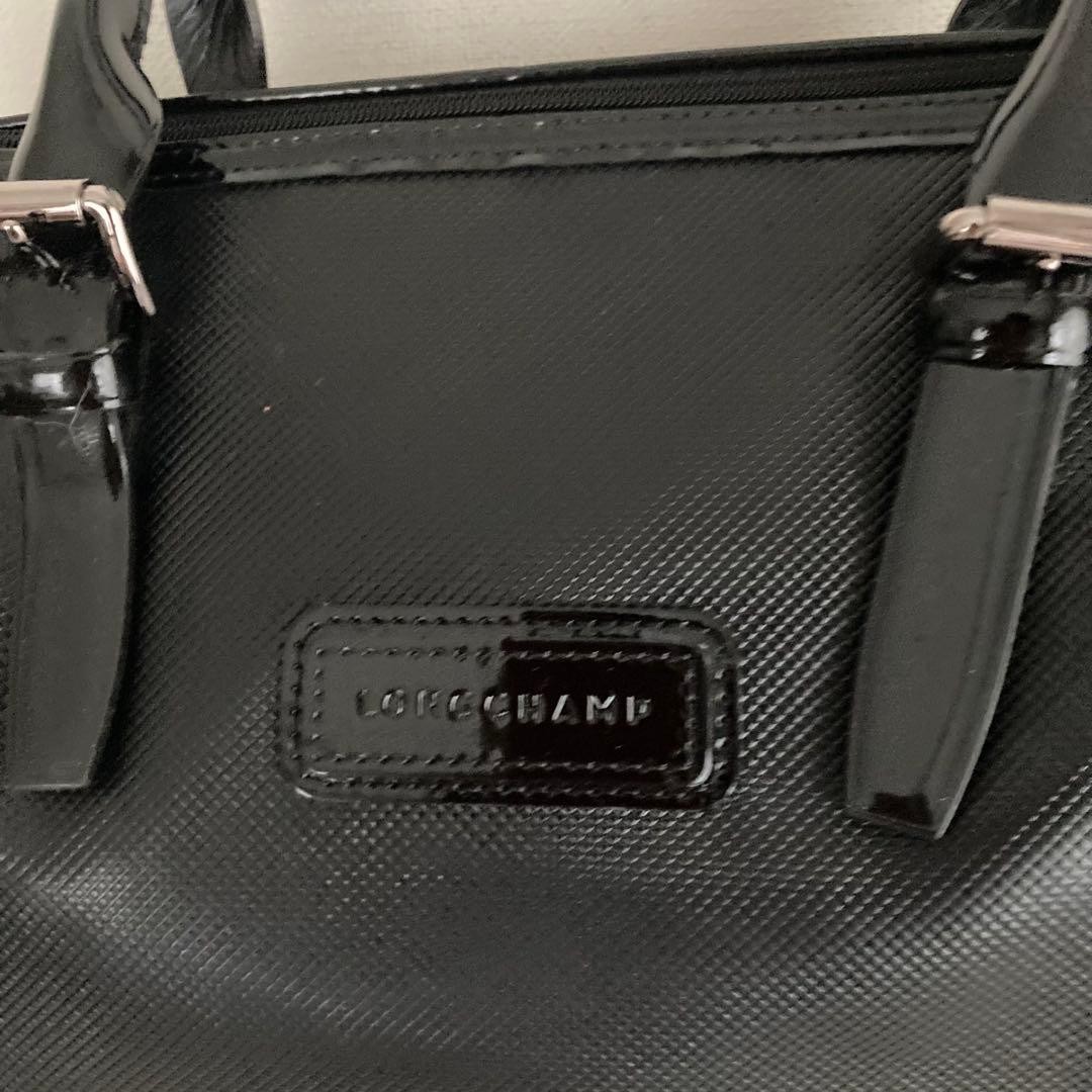 LONGCHAMP Black Patent Leather Boston Style Commuter Handbag Zip Top