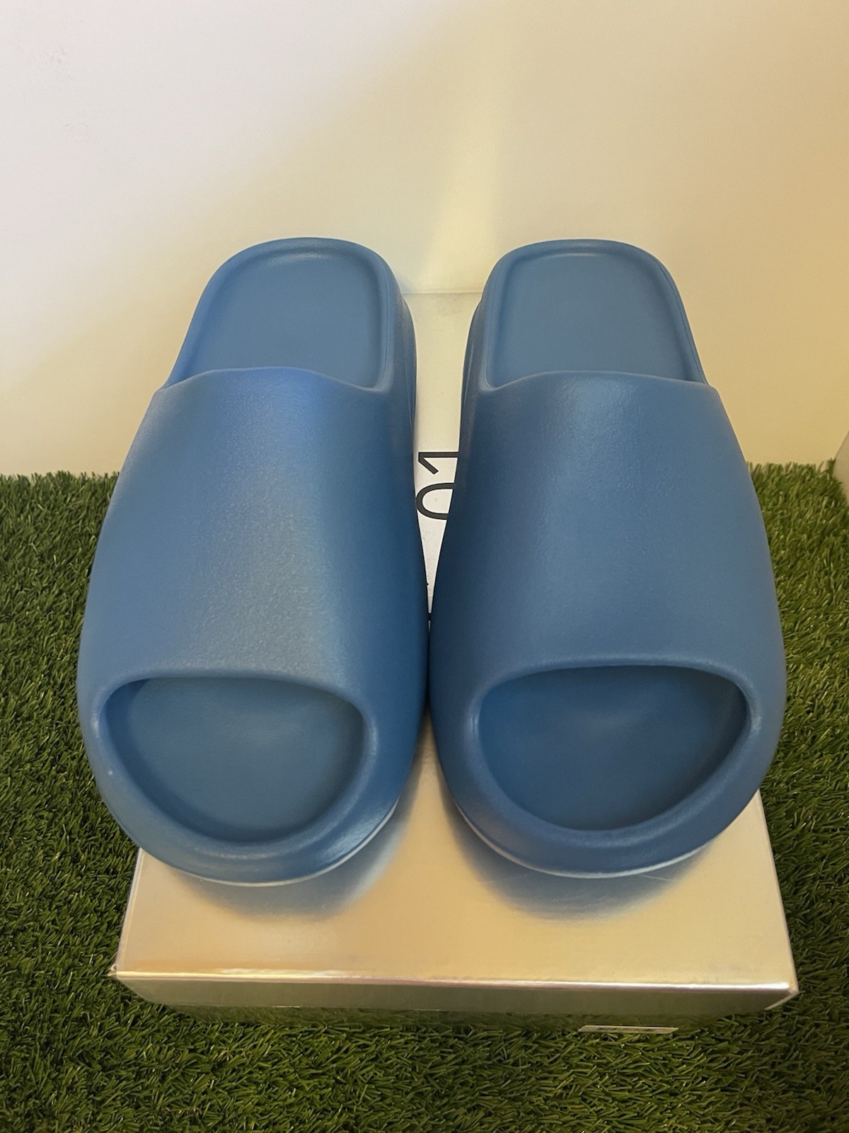 YEEZY YS-01 RARE Blue Rubber Slide Sandals Men’s US 10 New w/ Box IN HAND