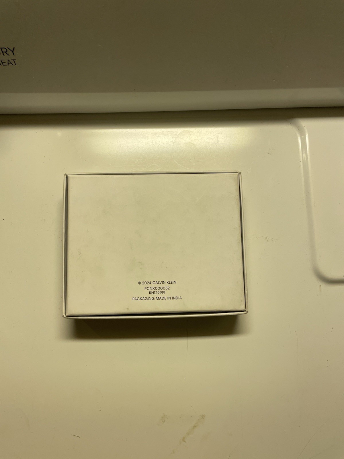 Calvin Klein Men’s White Solid Wallet, Year Manufactured 2020-2029