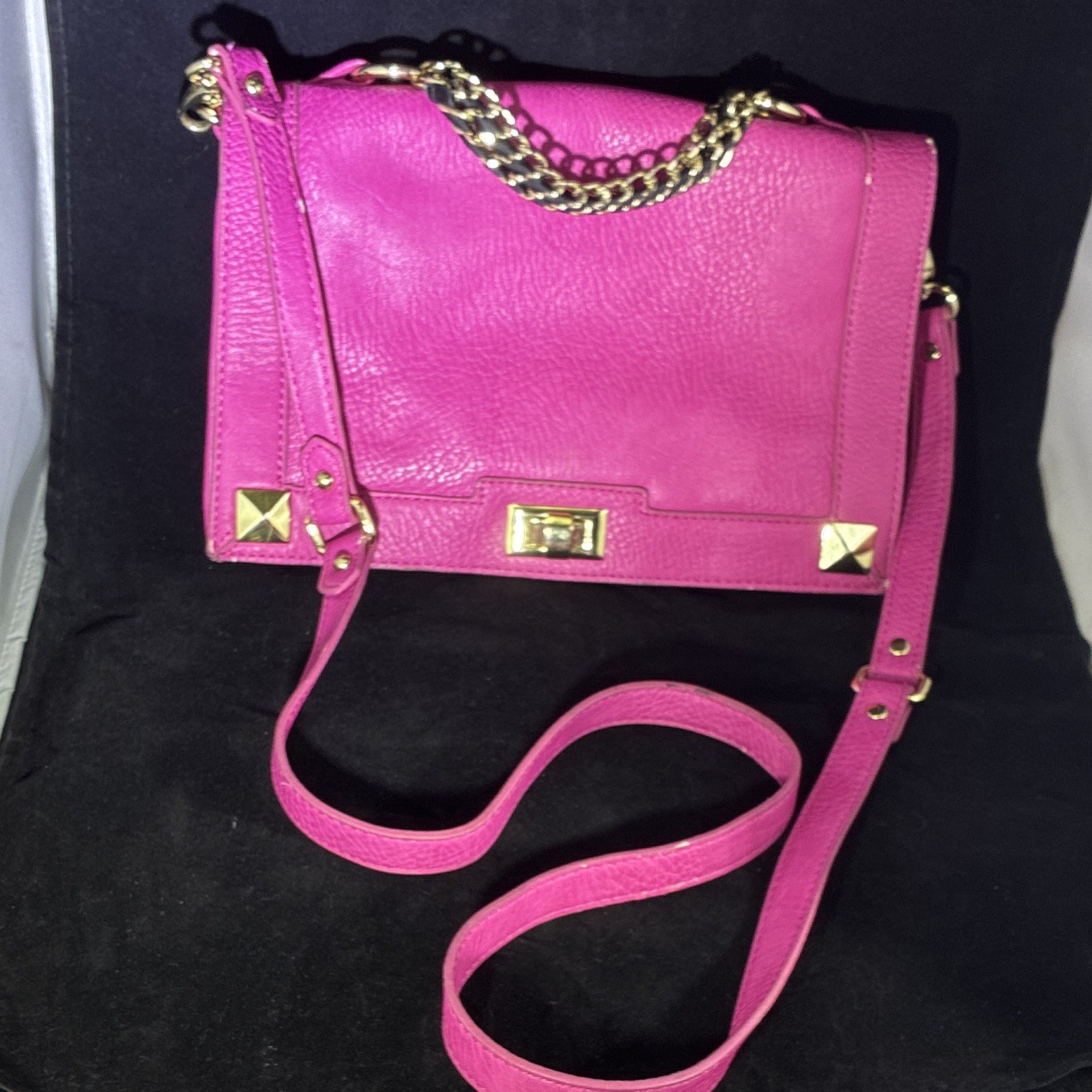Olivia + Joy Pink Pebbled Crossbody Bag, Gold Chain, Turn Lock, Detachable Strap