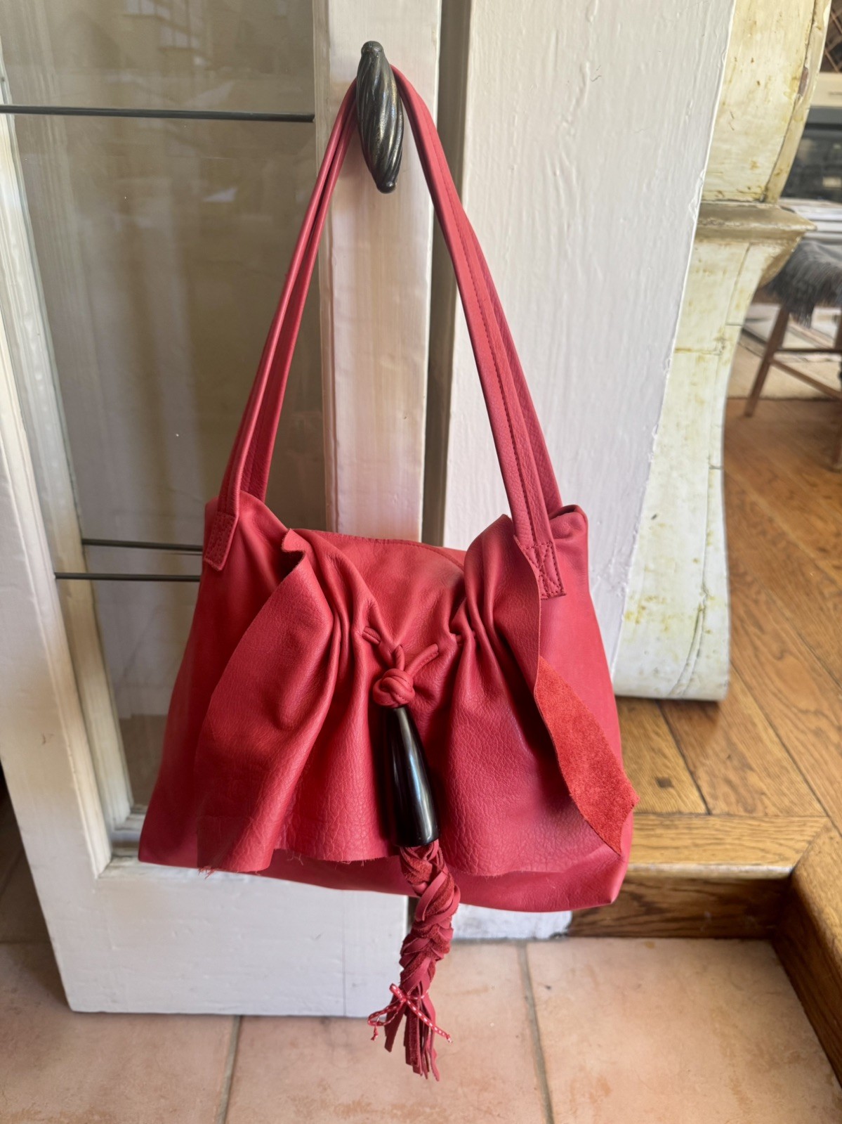 Vintage VIVA of California Red Leather Handbag Purse Bag Polished Horn Pristine