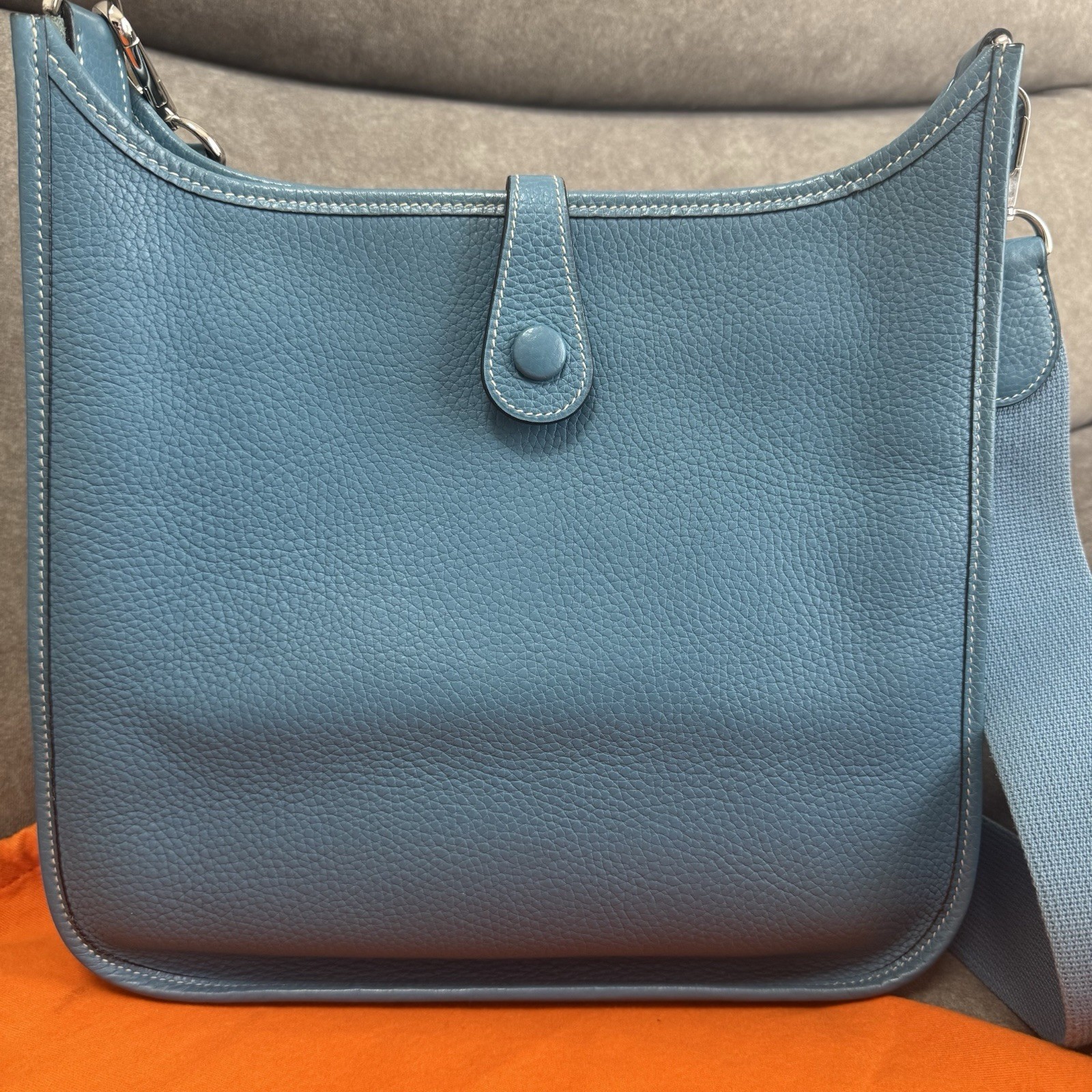 HERMES Evelyne PM Taurillon Clemence Blue Jean Crossbody Bag