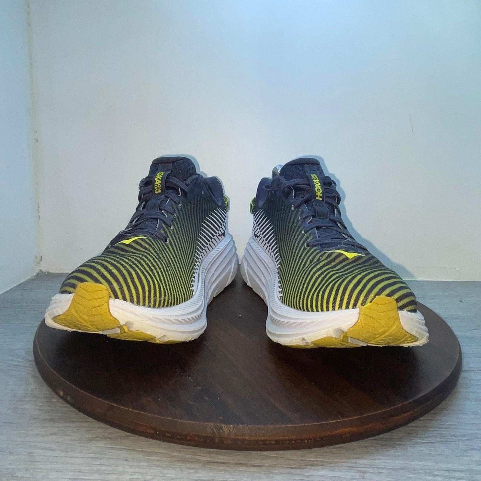Hoka One Men’s Rincon 2 Road Running Shoes Odyssey Gray White Yellow Size 9.5