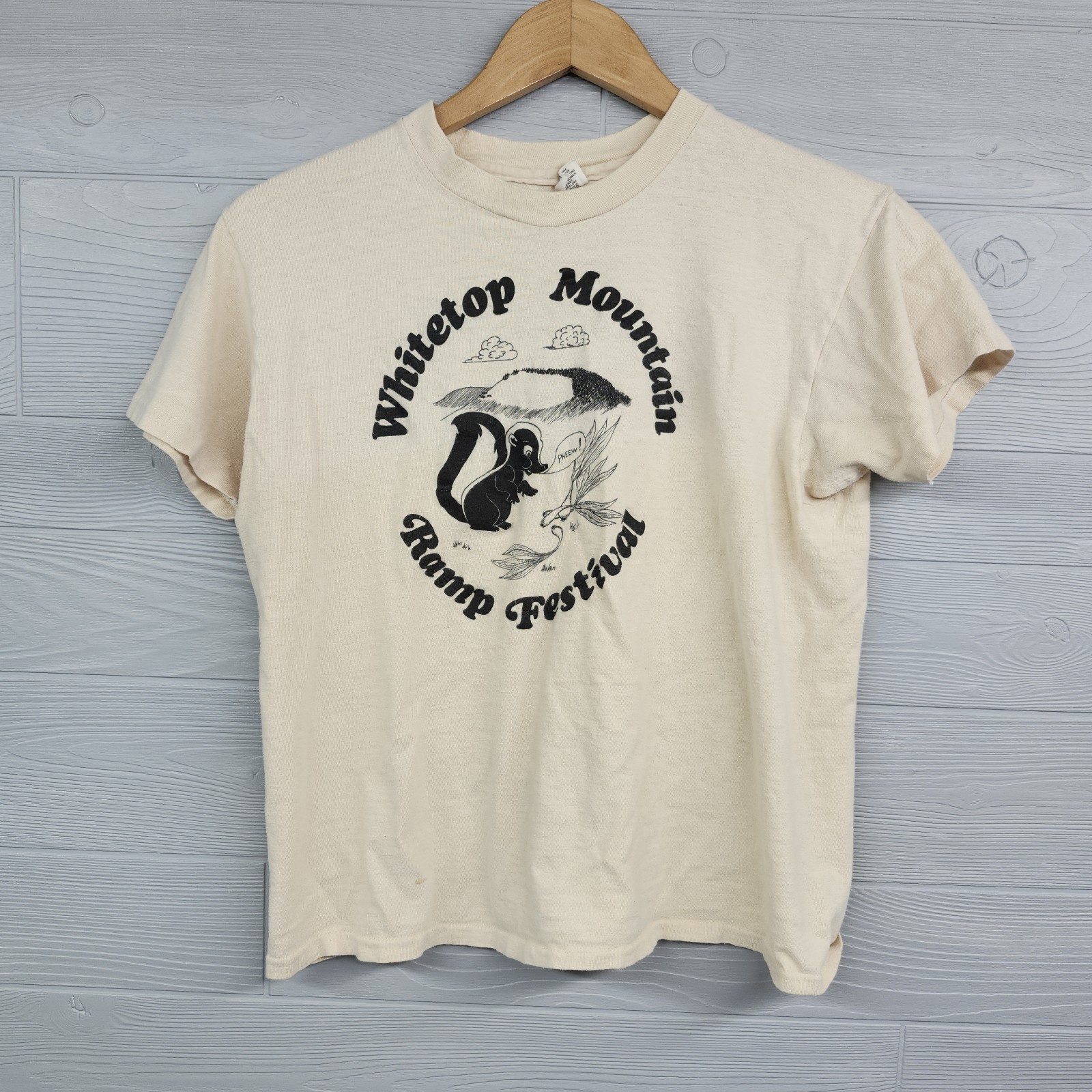 Vintage 70s 80s Hanes Whitetop Mountain Ramp Festival Skunk Tshirt Womens L