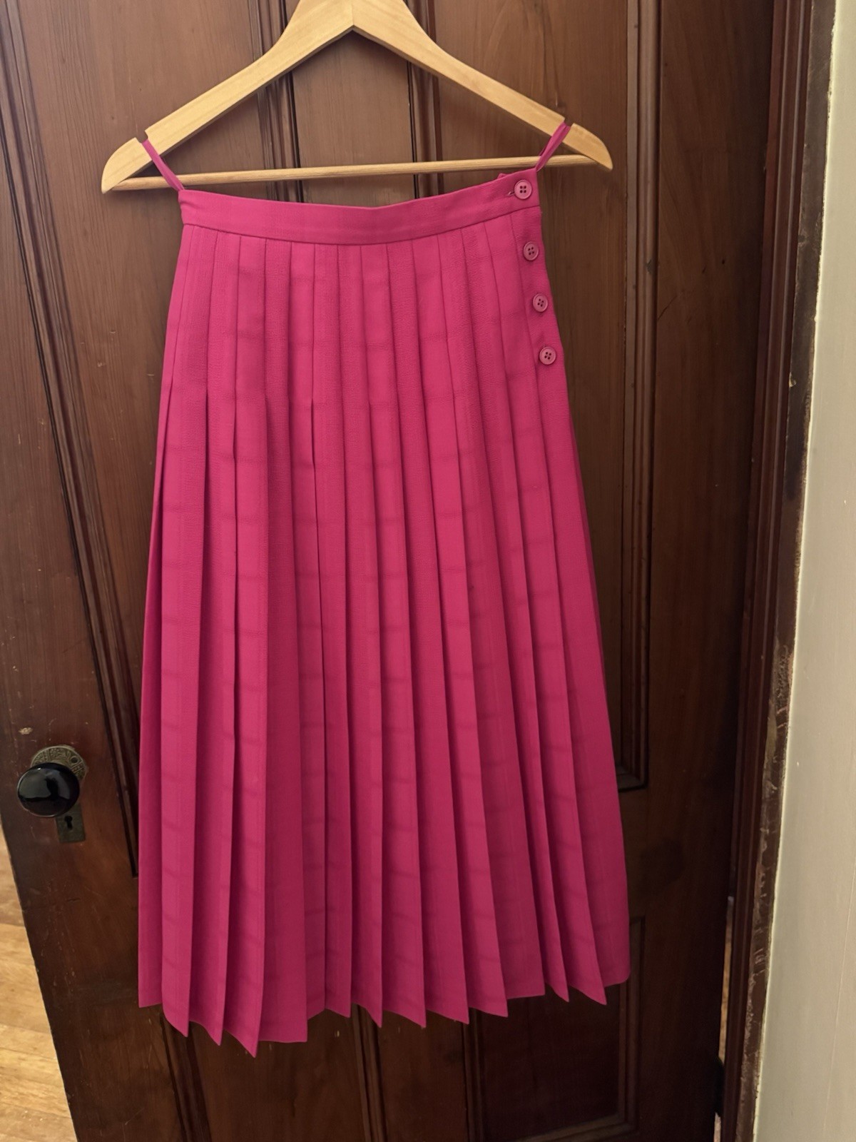 Retro Y2K Jaeger Fuchsia Wool Blend Pleated Midi Skirt, Size 24″ Waist XS Mint
