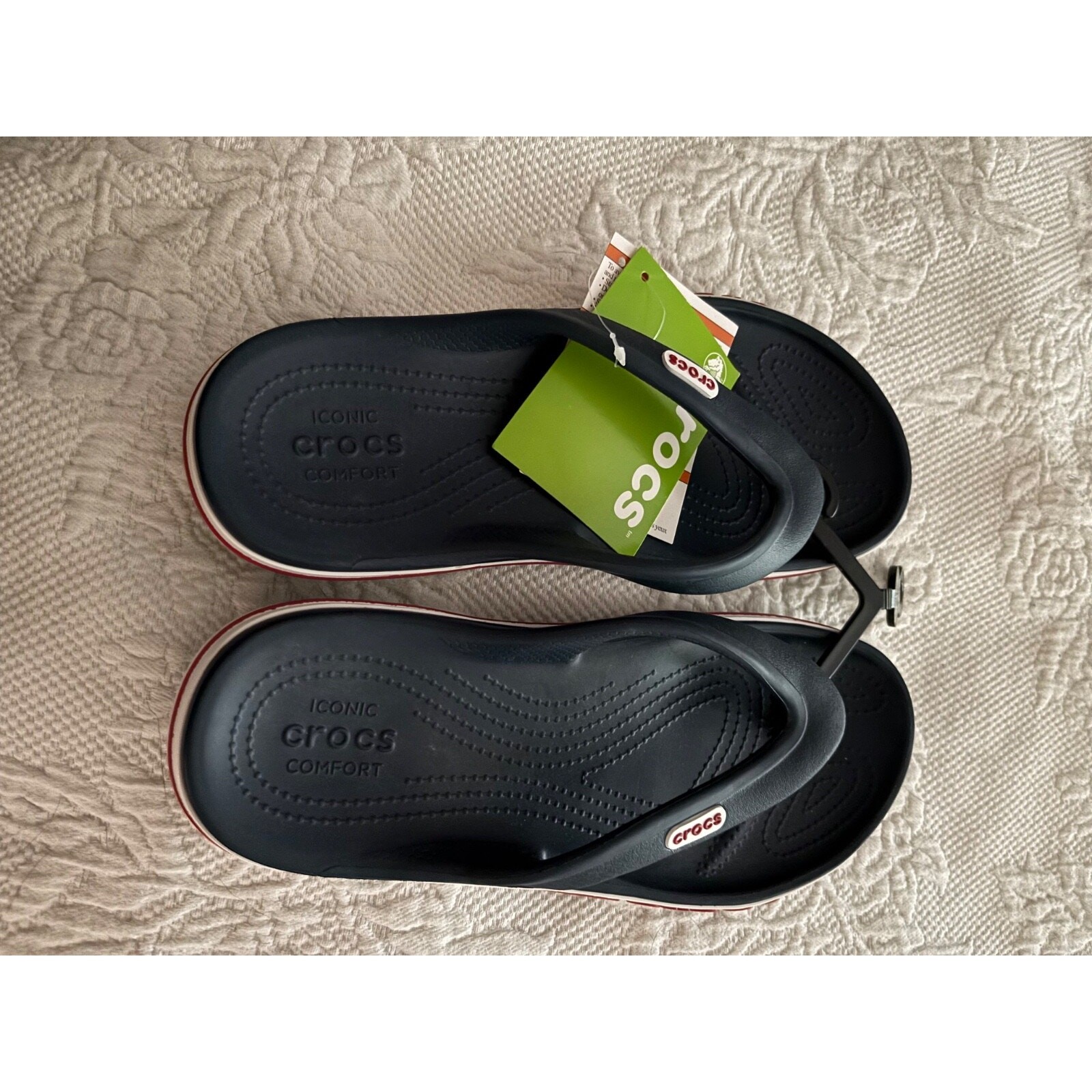NWT Bayaband Navy/Pepper Crocs Relaxed Fit FlipFlops M6/W8