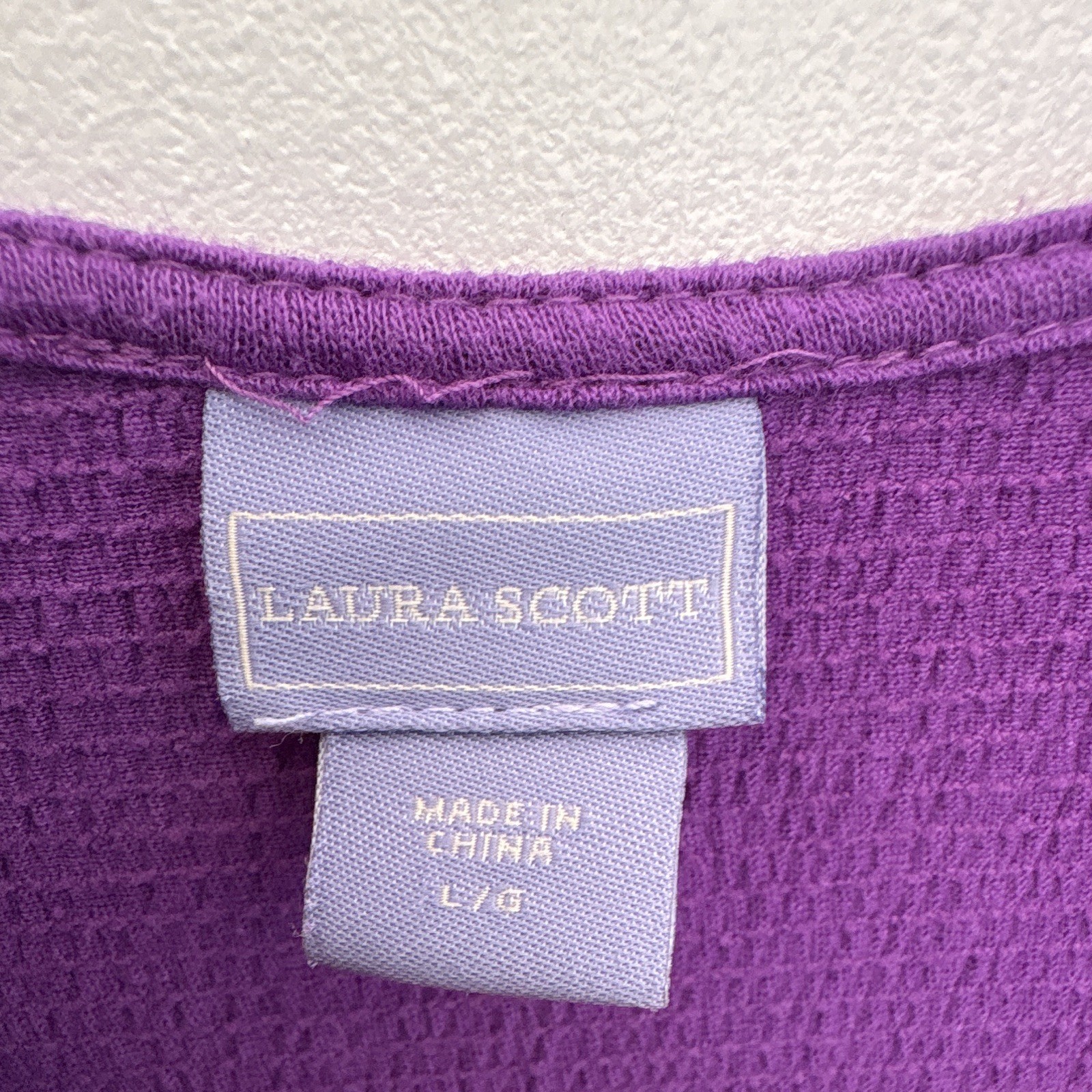 Laura Scott Women’s L/G Purple Solid Scoop Neck Short Sleeve Beaded Knit Top