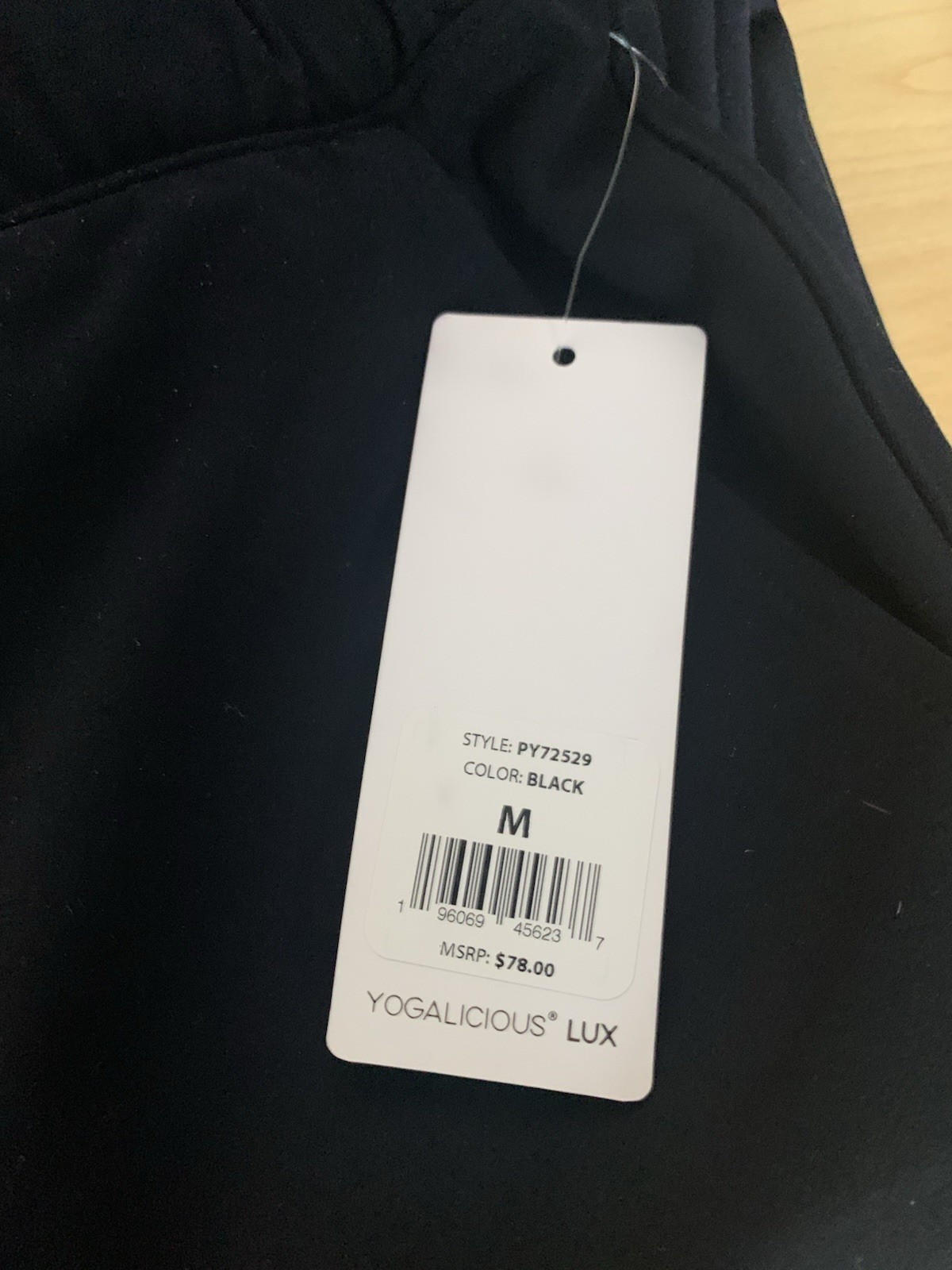 $78 Yogalicious Lux Women’s Size M Cuffed Ankle Joggers Nylon/Spandex Black