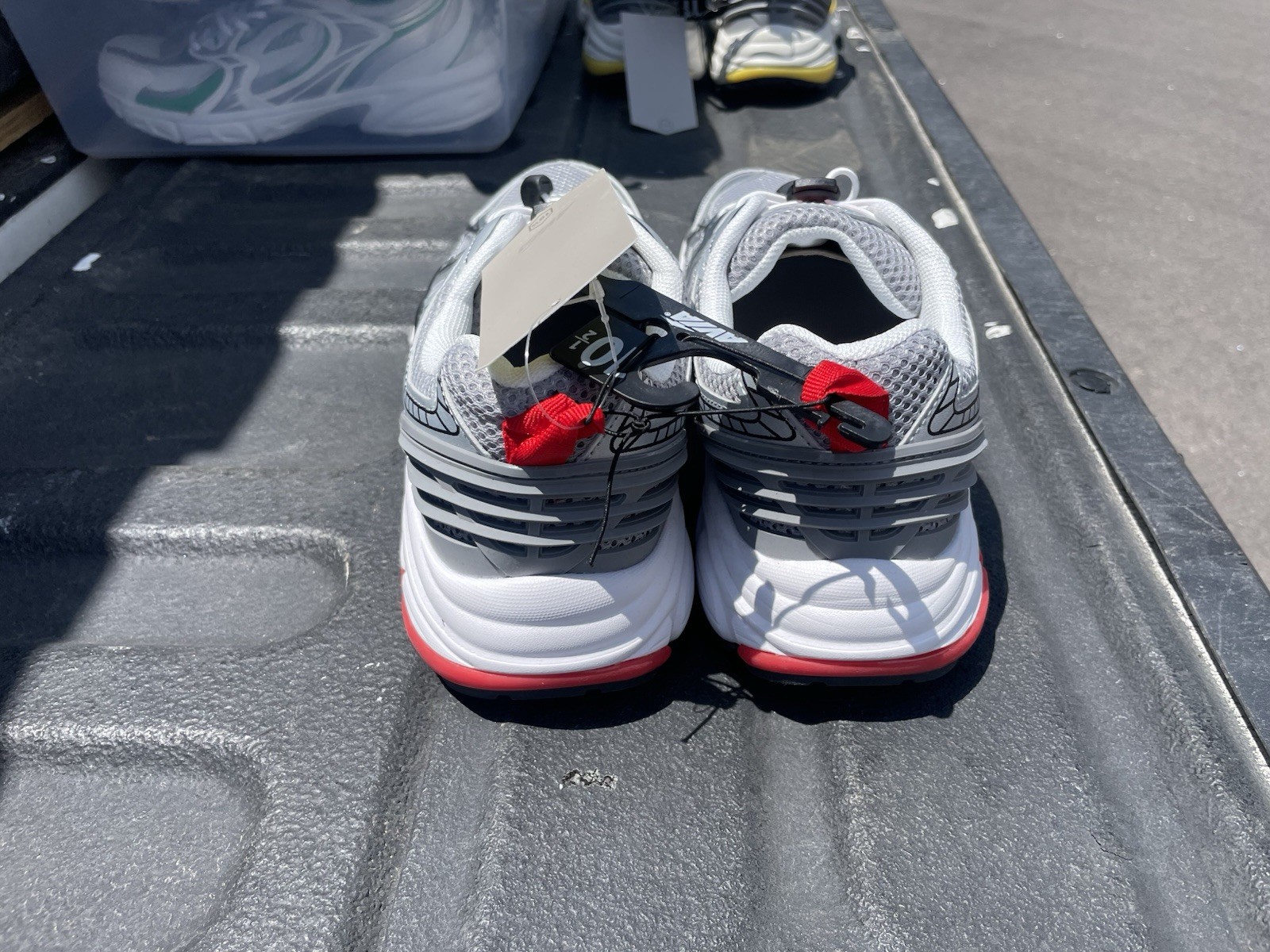 Avia Bungie’s Silver Red Running Trainer Shoes Men’s Sz 10.5
