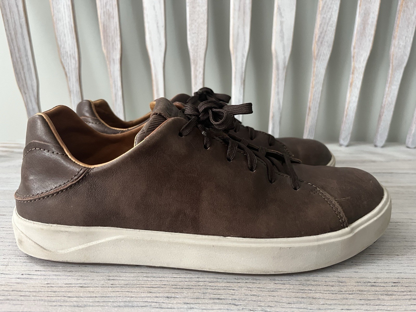 OluKai Lae’ahi Li ‘Ili Shoes Men’s Size 10 Brown Leather Casual Sneakers