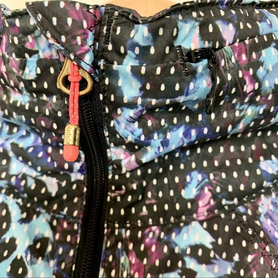 Lululemon 8 Back Pack It Wind Jacket Floral Sport Tranquil Blue Multi W4H45S