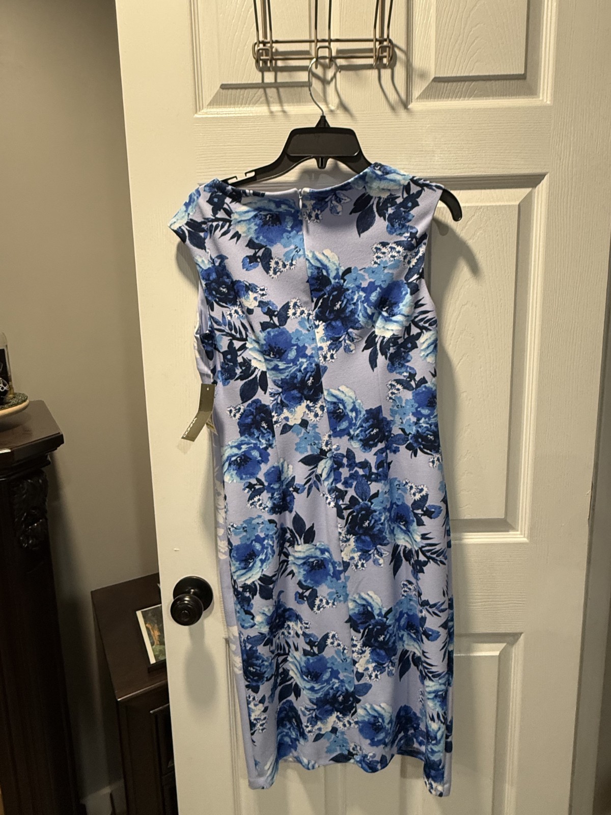 NWT, Donna Ricco New York dress, blue floral sheath dress