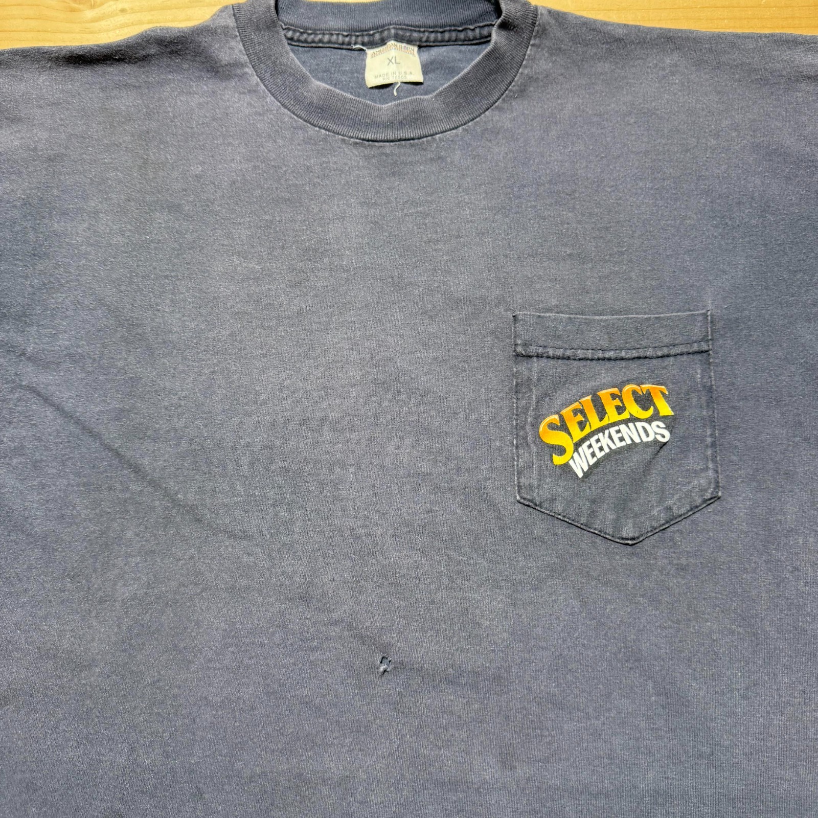 Vintage 1994 Select Weekends Armadillo Food & Spirits Pocket T-Shirt USA Made XL