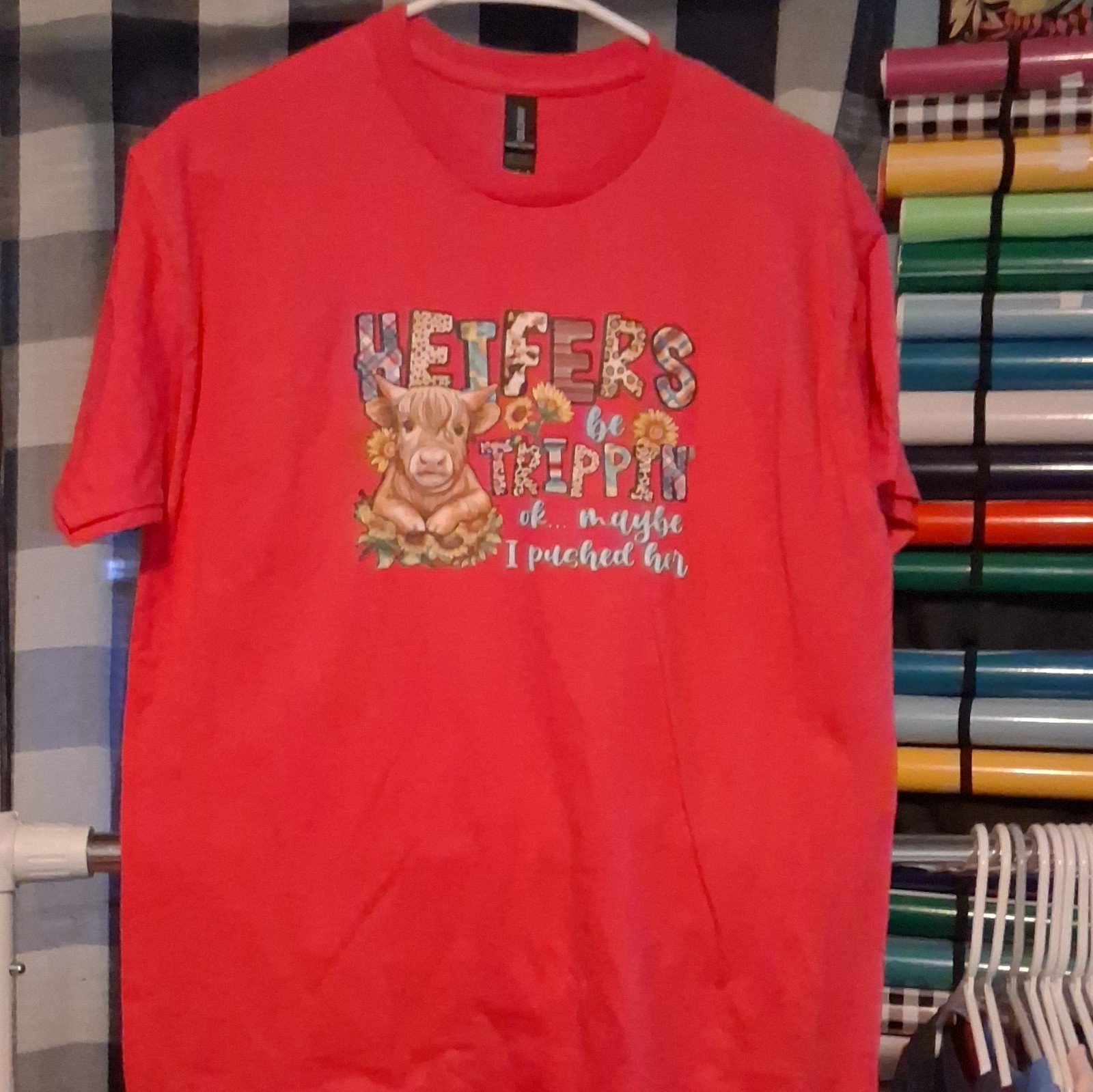 Gildan Ultra Cotton Men’s M Red Crew Neck Short Sleeve Funny Cow Graphic Tee