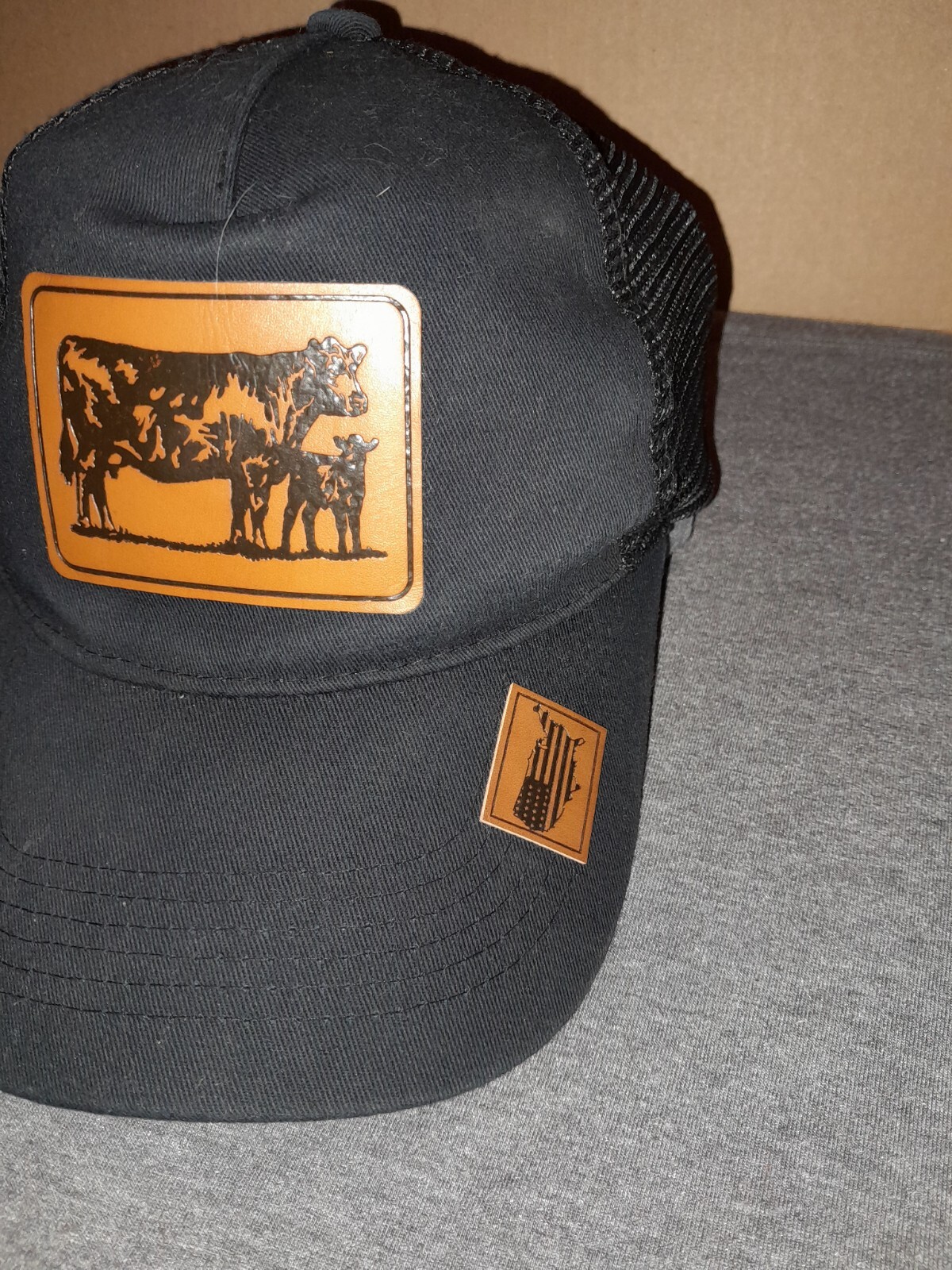 Cow Calf Cattle Farm Leather Patch Ball Cap Trucker Snapback Mesh Hat Black