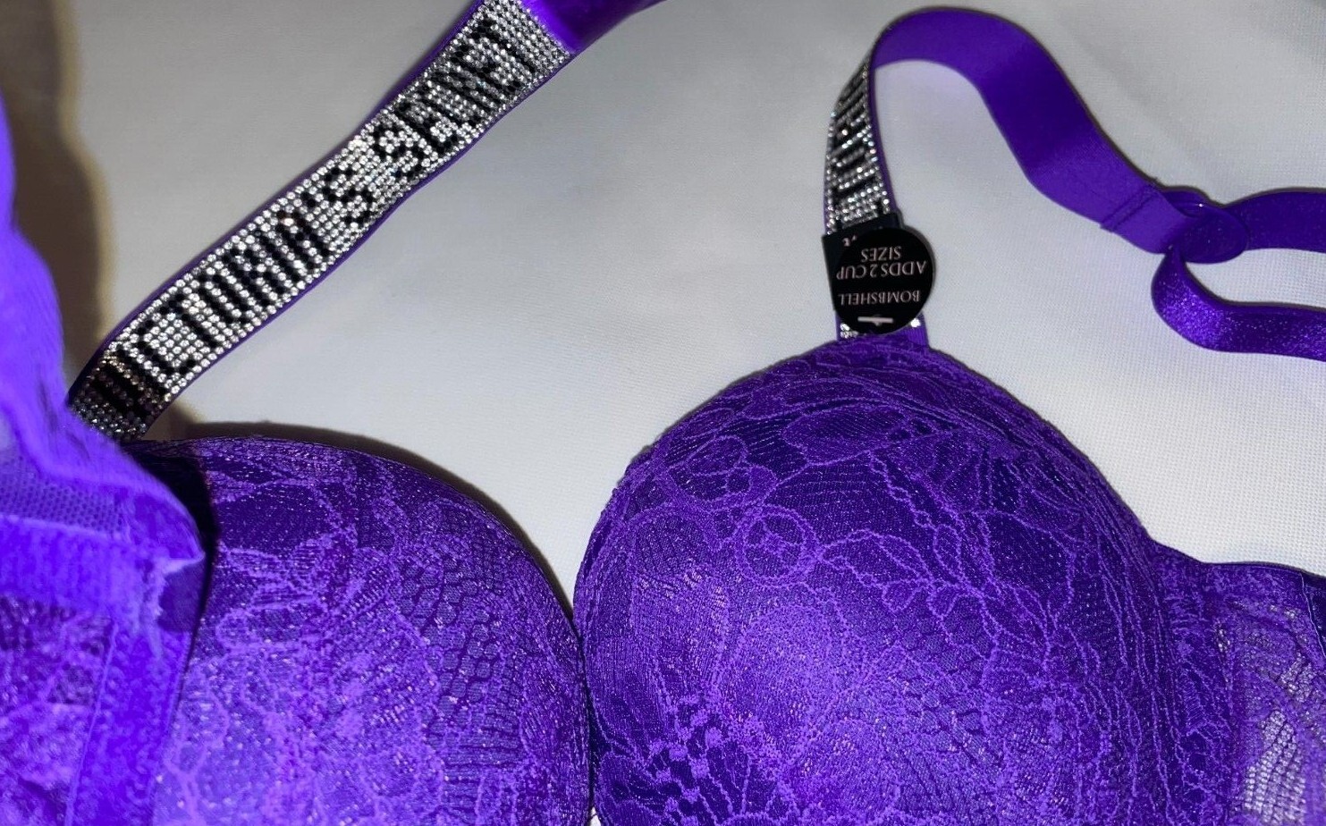 VICTORIA SECRET BOMBSHELL BRA ADD 2 CUP PLUNGE Super Push UP NEW Shine Strap